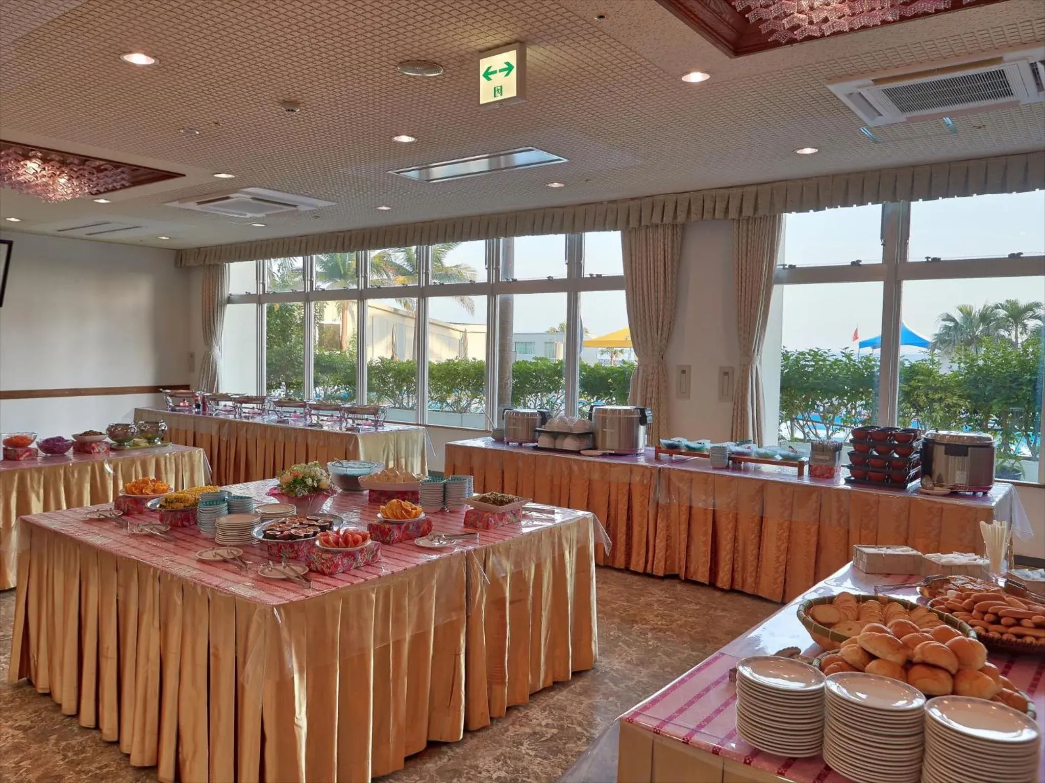 Restaurant/places to eat in Miyuki Hamabaru Resort Restaurant/places to eat in Miyuki Hamabaru Resort