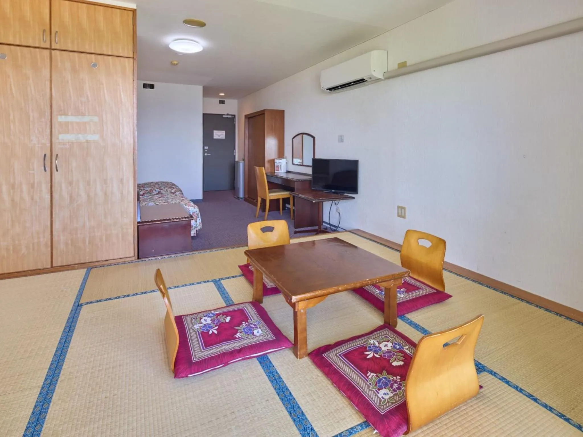 Photo of the whole room in Miyuki Hamabaru Resort