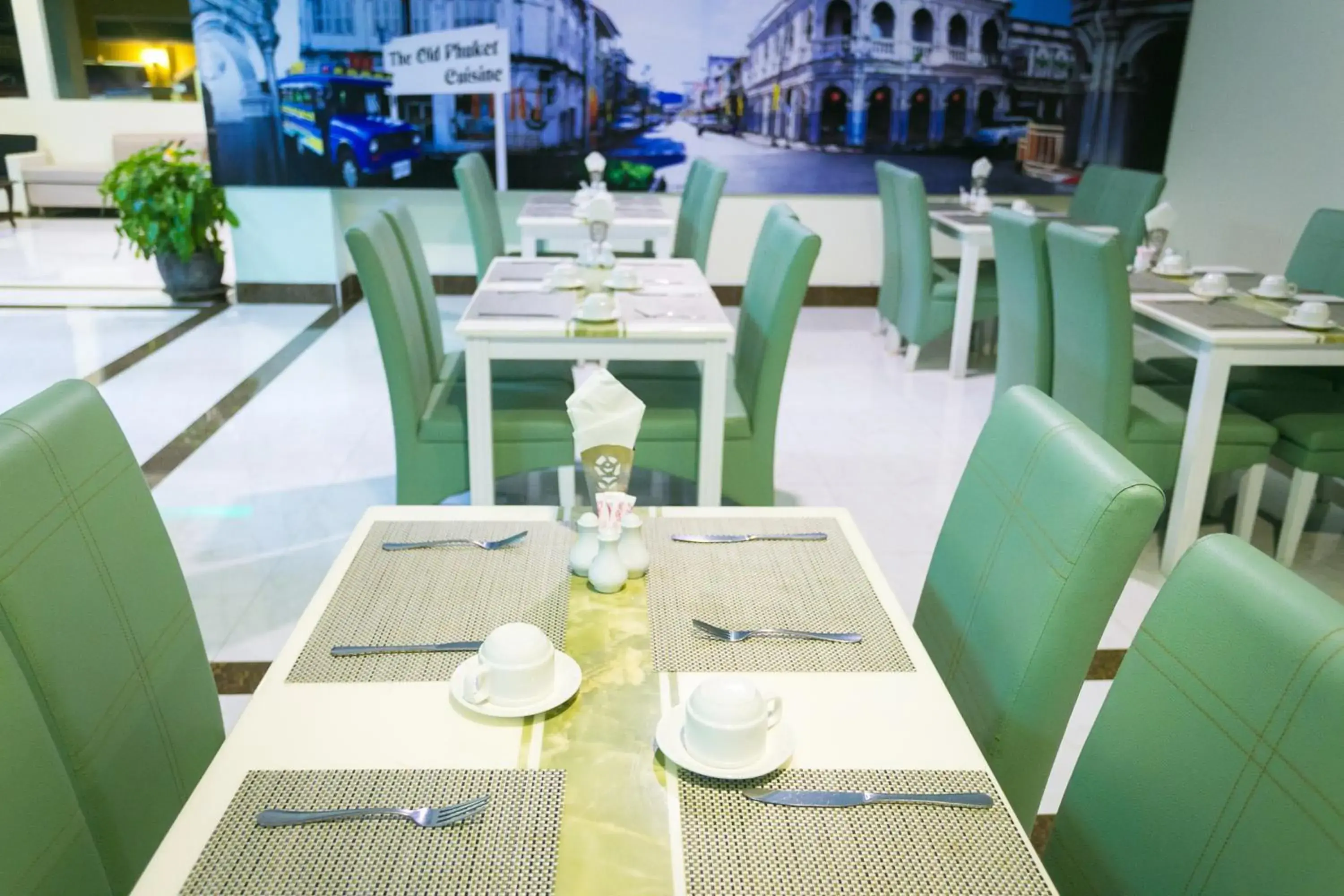 Restaurant/places to eat in Add Plus Hotel & SPA Restaurant/places to eat in Add Plus Hotel & SPA