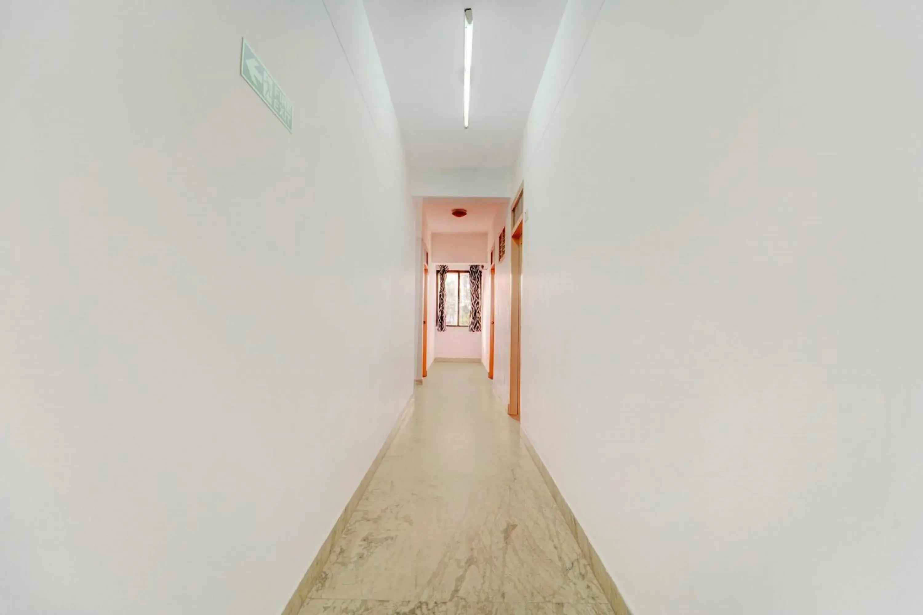 Lobby or reception in Super Collection O Chalai Bazaar Near Railway Station formerly Galaxy Inn Lobby or reception in Super Collection O Chalai Bazaar Near Railway Station formerly Galaxy Inn