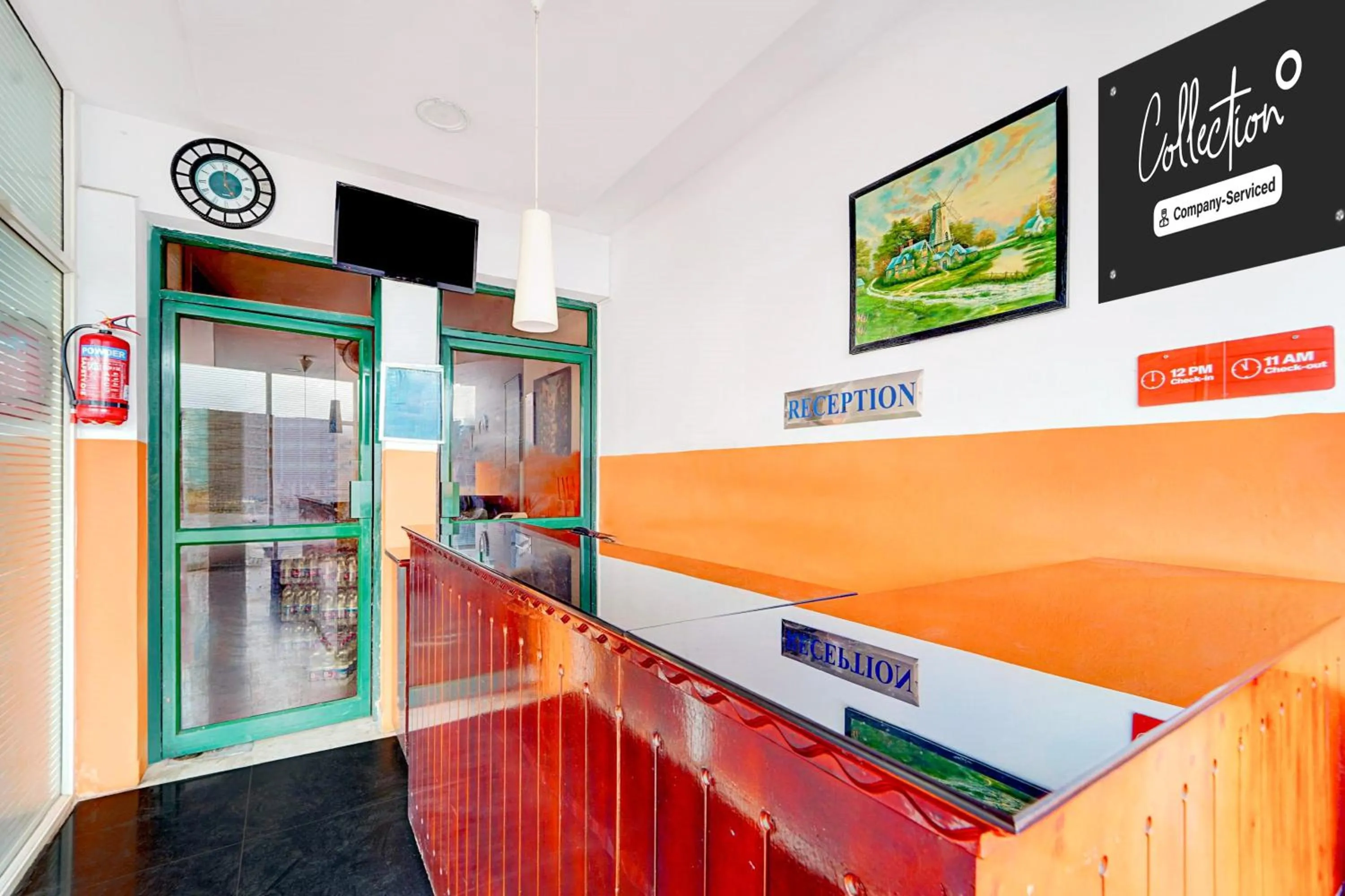Lobby or reception in Super Collection O Chalai Bazaar Near Railway Station formerly Galaxy Inn