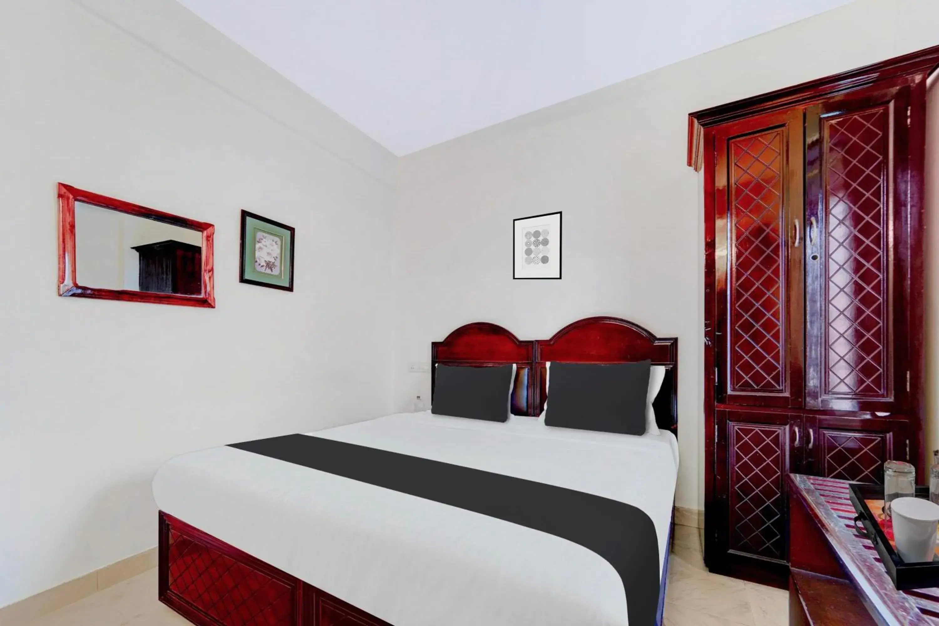 Bedroom, Bed in Super Collection O Chalai Bazaar Near Railway Station formerly Galaxy Inn Bedroom, Bed in Super Collection O Chalai Bazaar Near Railway Station formerly Galaxy Inn