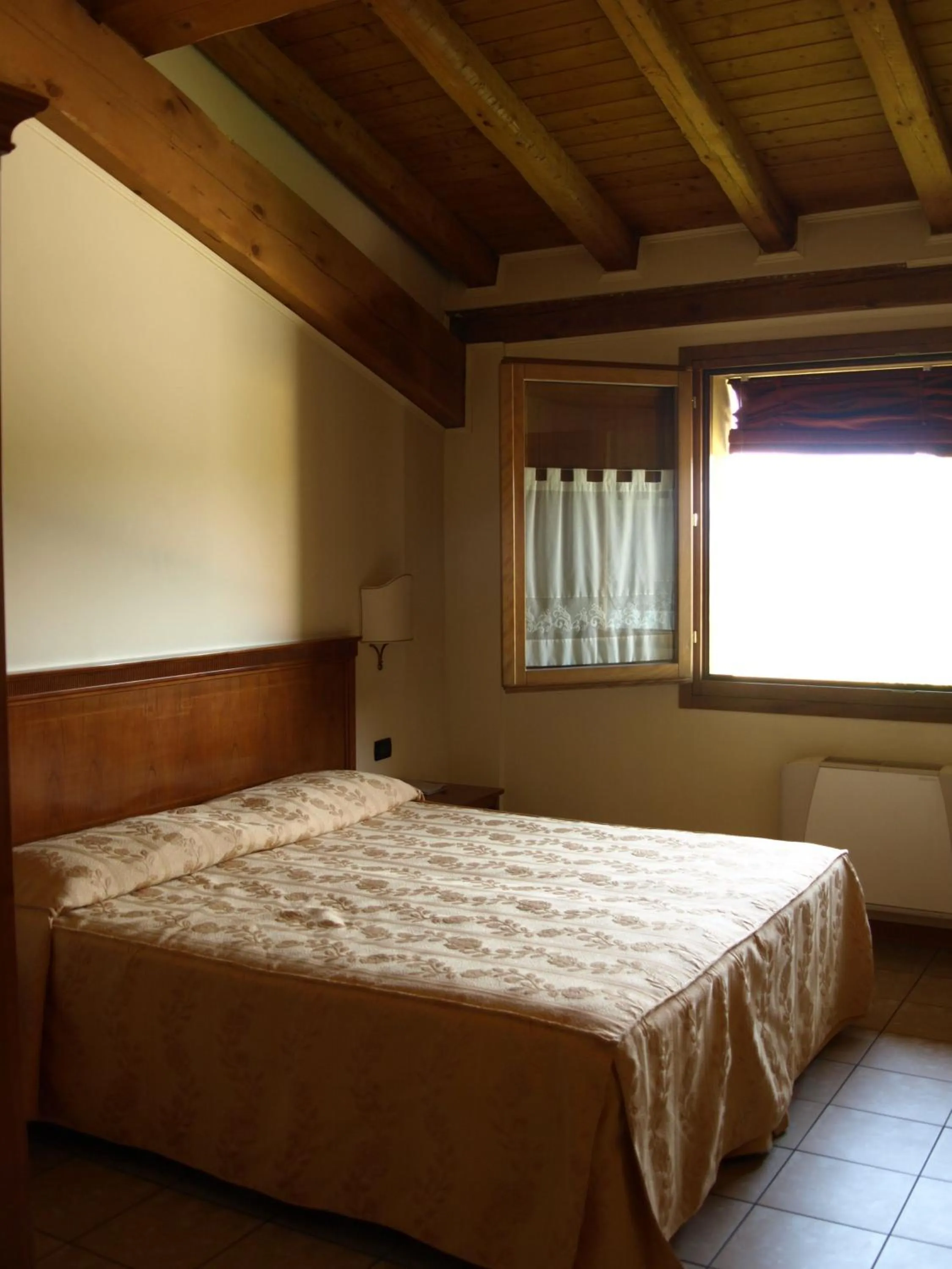 Bedroom in Hotel Fondo Catena