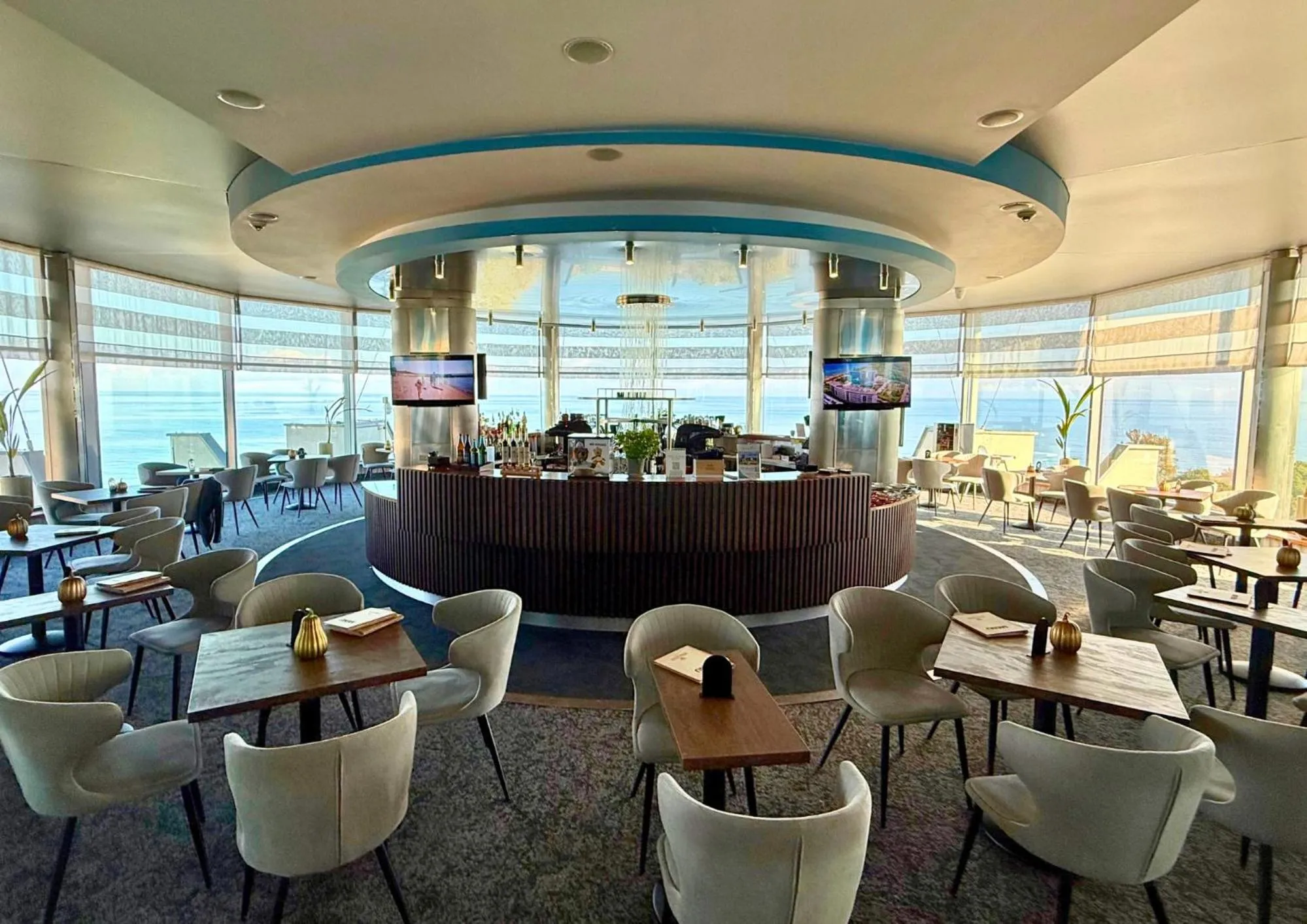 Restaurant/places to eat in Arka Medical Spa