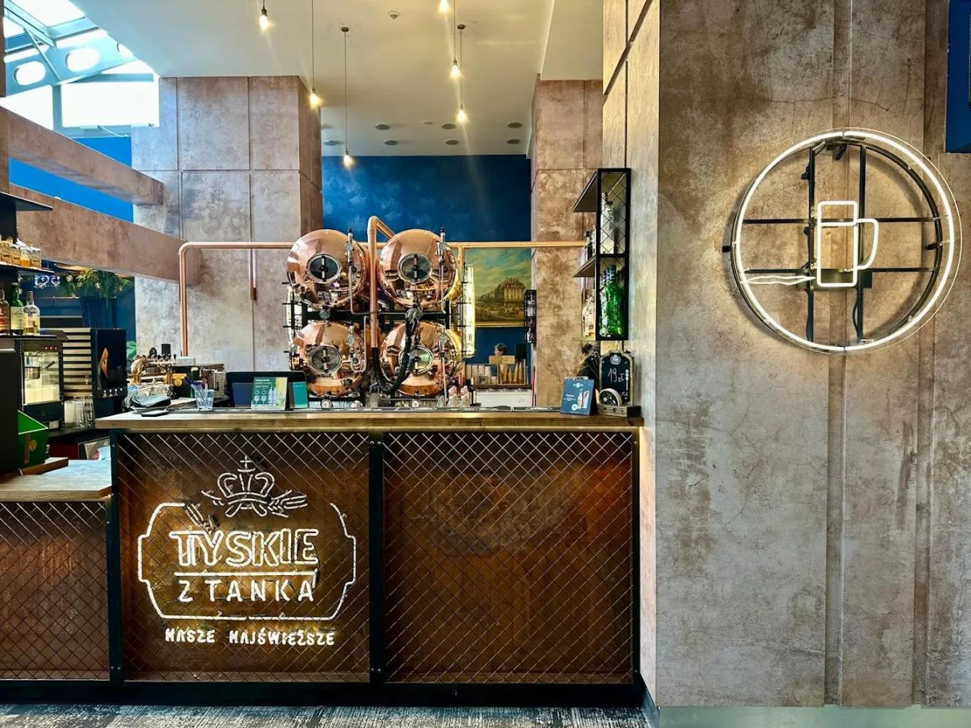 Restaurant/places to eat in Arka Medical Spa