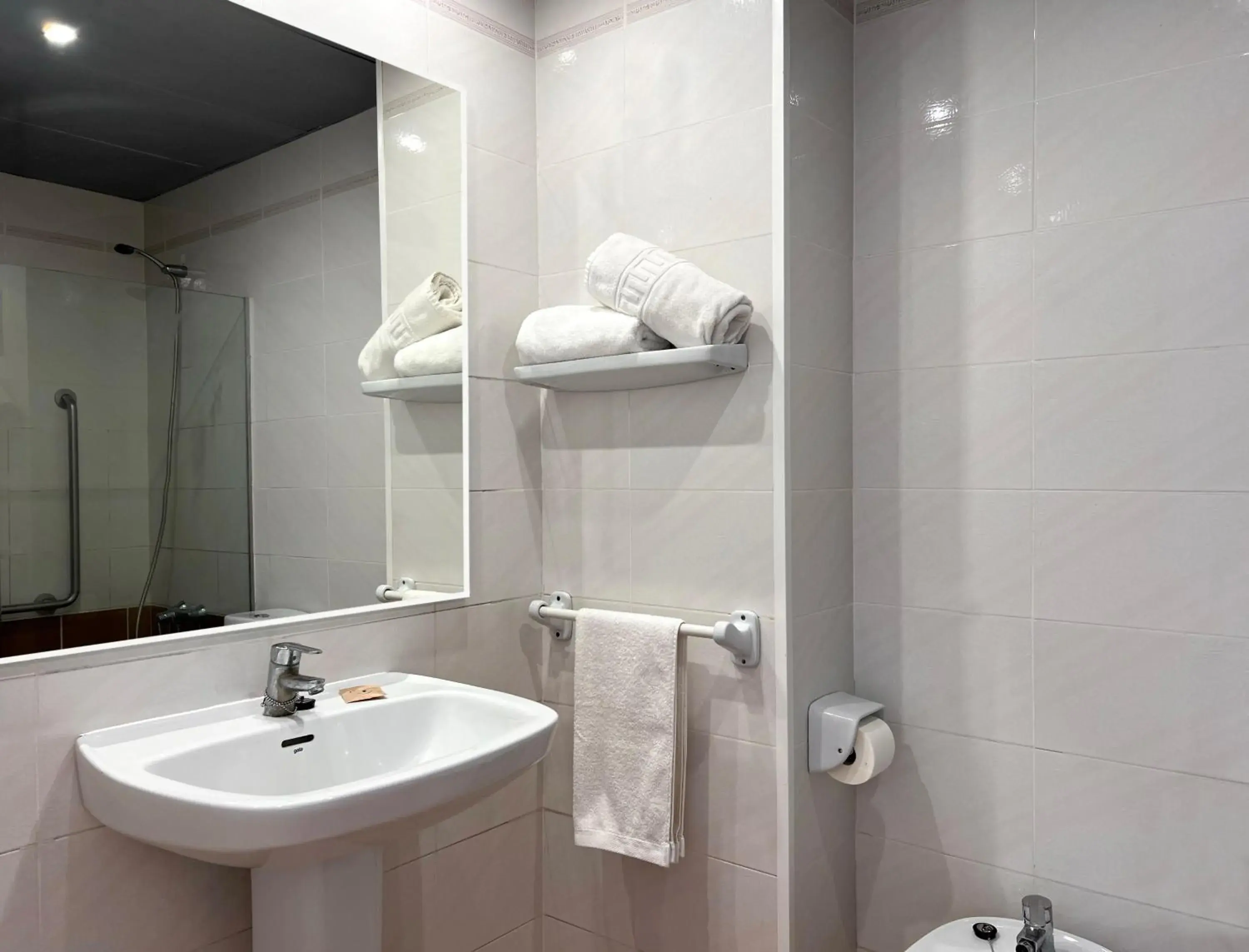 Family Room with Sea View in Hotel Mercury by ALEGRIA Family Room with Sea View in Hotel Mercury by ALEGRIA