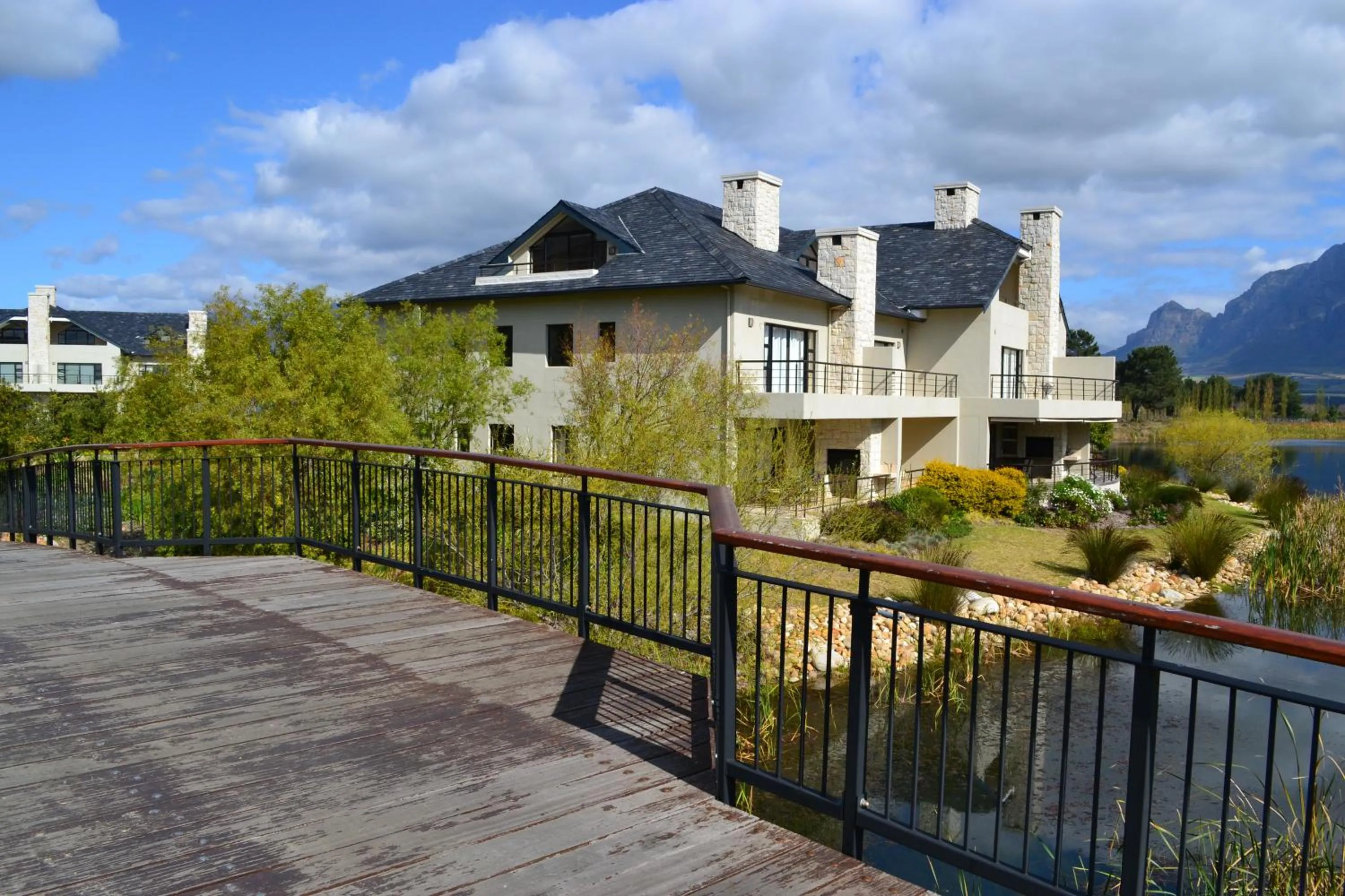 Property building in Pearl Valley-Golf Safari SA