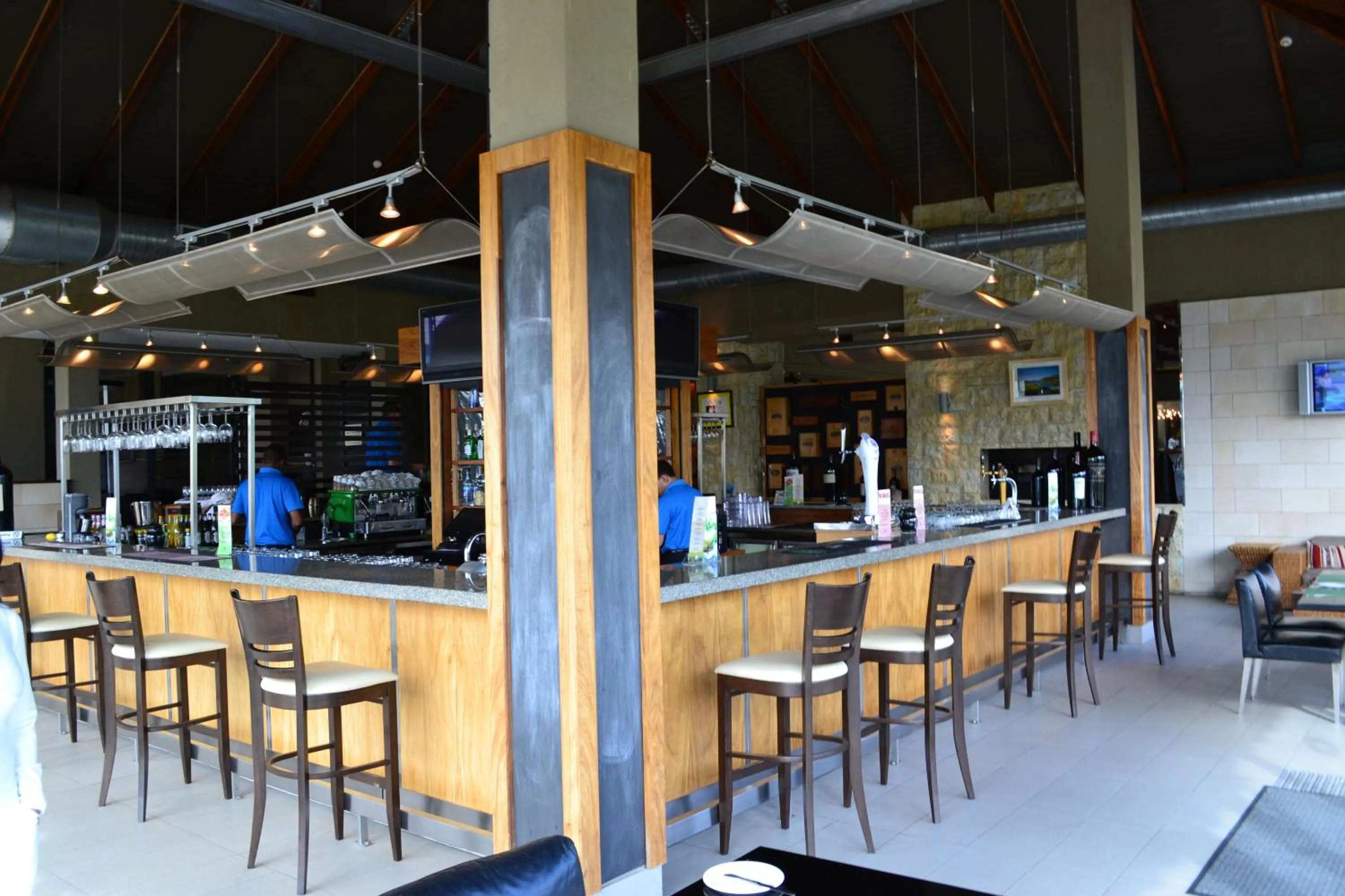 Restaurant/places to eat in Pearl Valley-Golf Safari SA