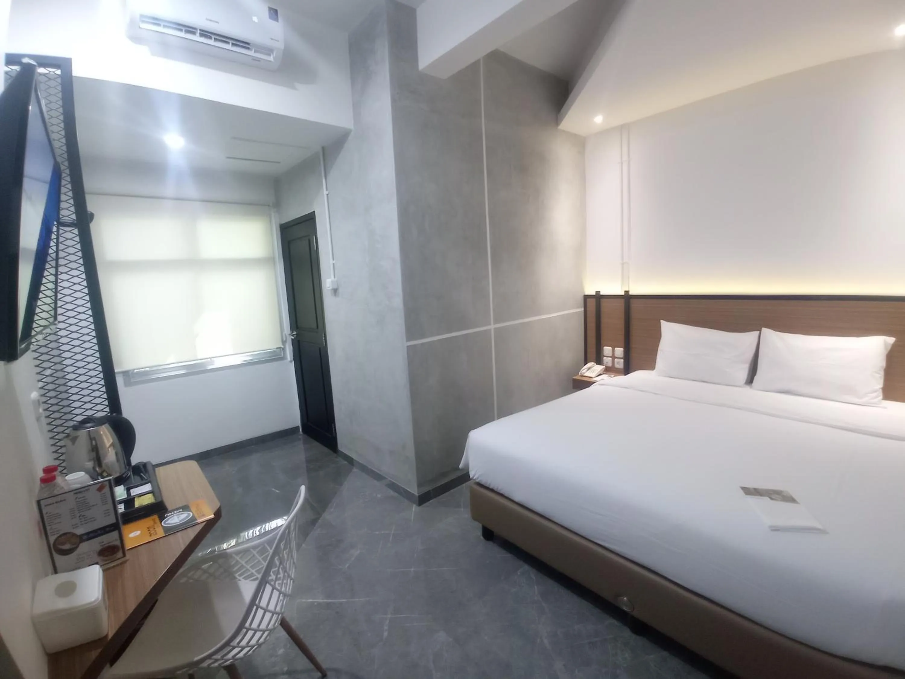 Bedroom, Bed in Rid's Hotel Palembang