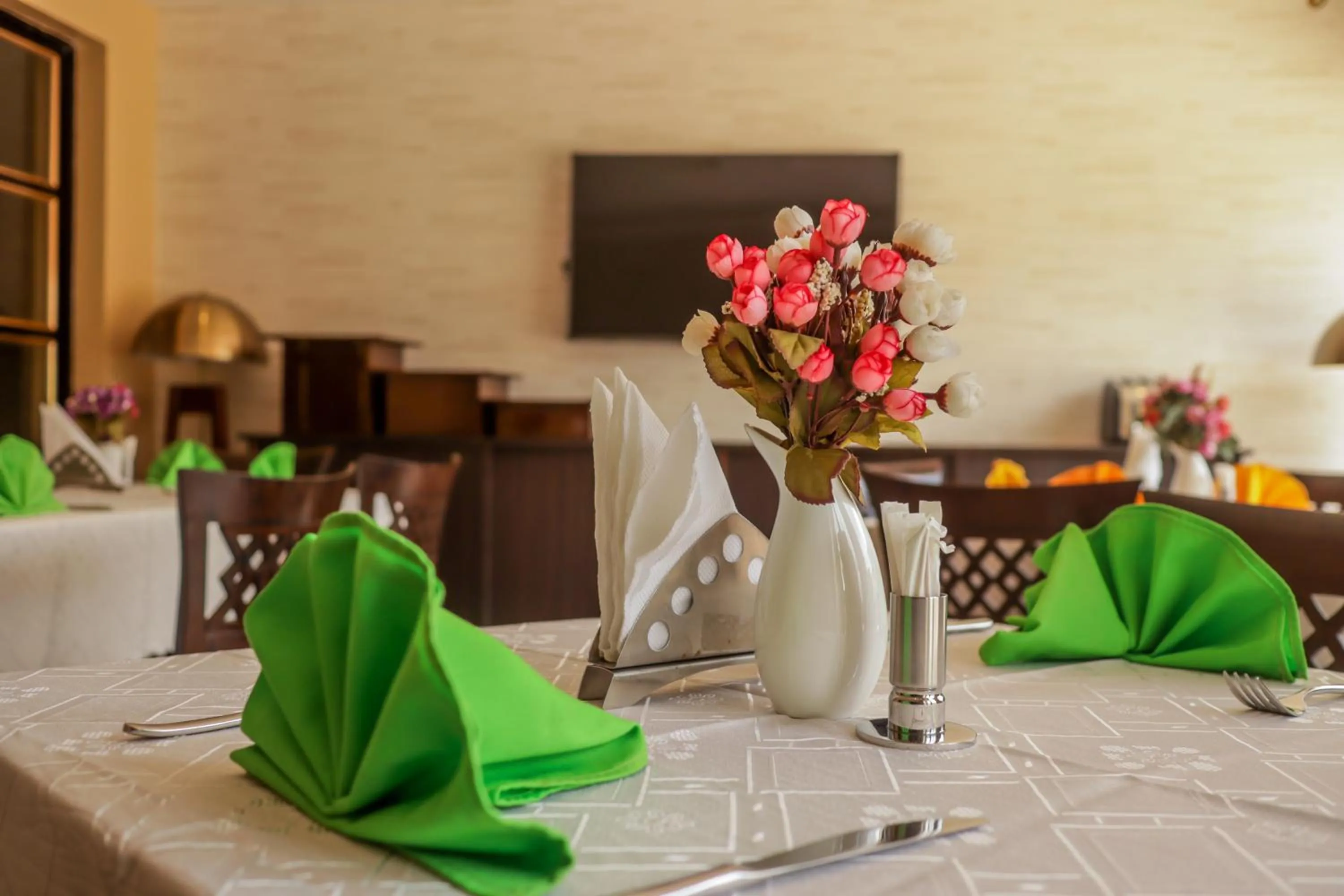 Restaurant/places to eat in De Rembrandt Classic Hotel