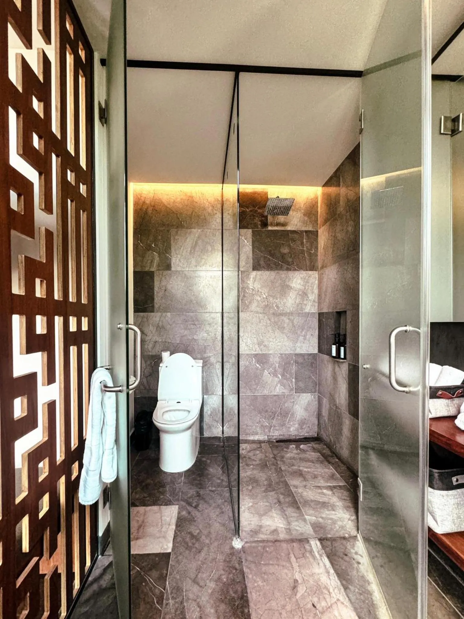 IIK Tulum by Groovy Stays- A Hip Condo-Hotel with WIFI, Rooftop, Pool, Sleeps 6