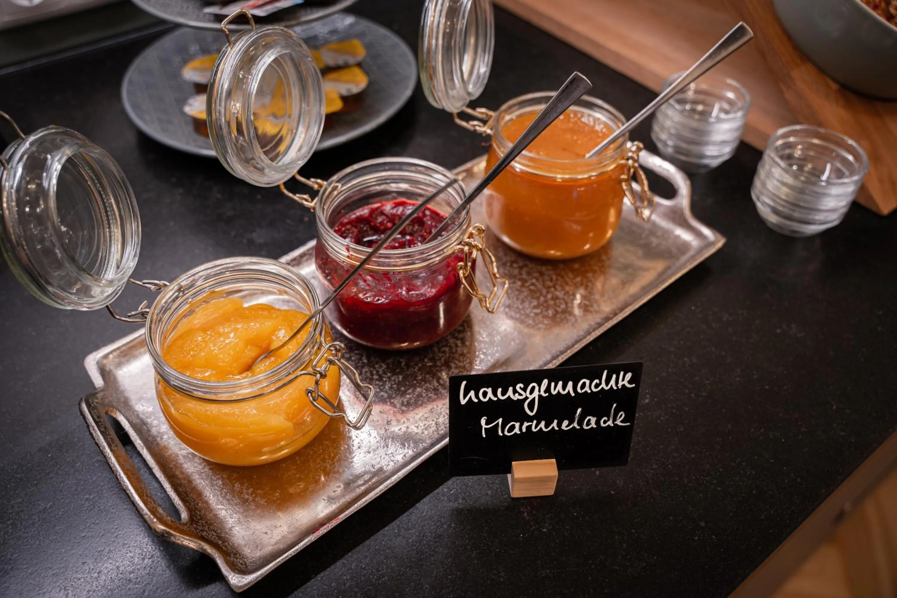 Buffet breakfast in Hotel Zu den Drei Kronen