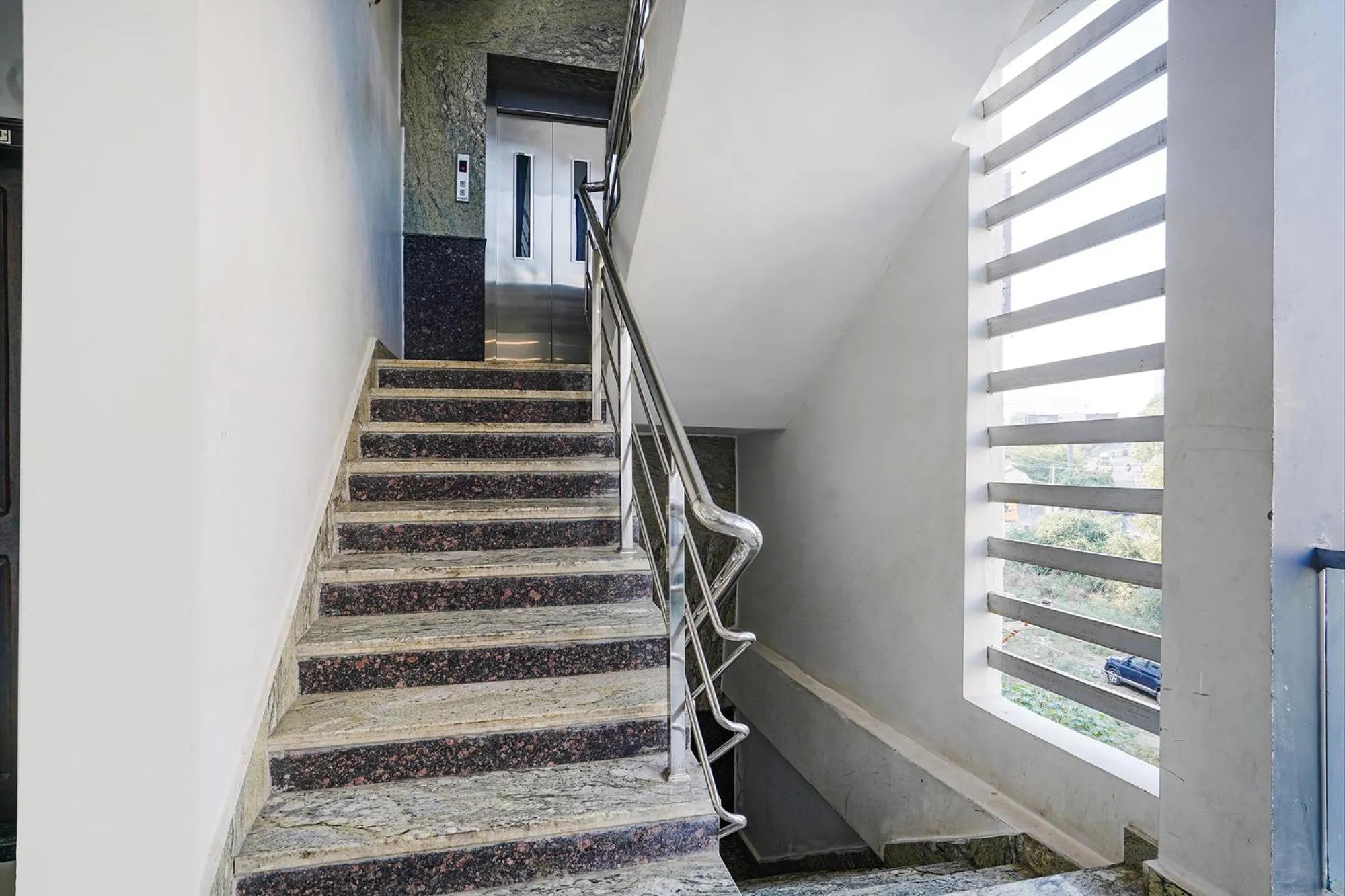 Lobby or reception in FabHotel Hamsa The Right Choice - Nr Lanco Hills, Manikonda