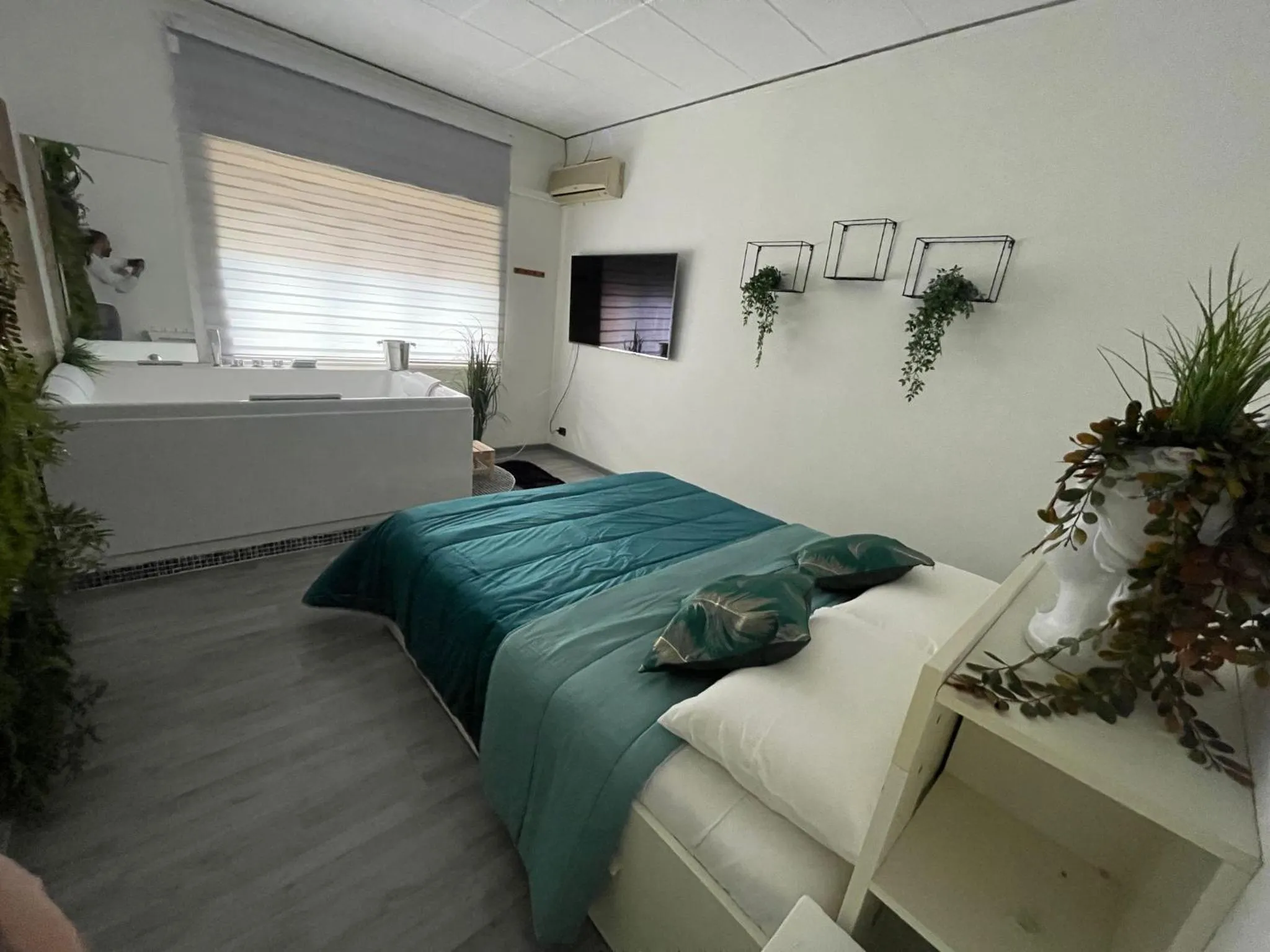 Photo of the whole room, Bed in Le Suite del Lungomare Catania
