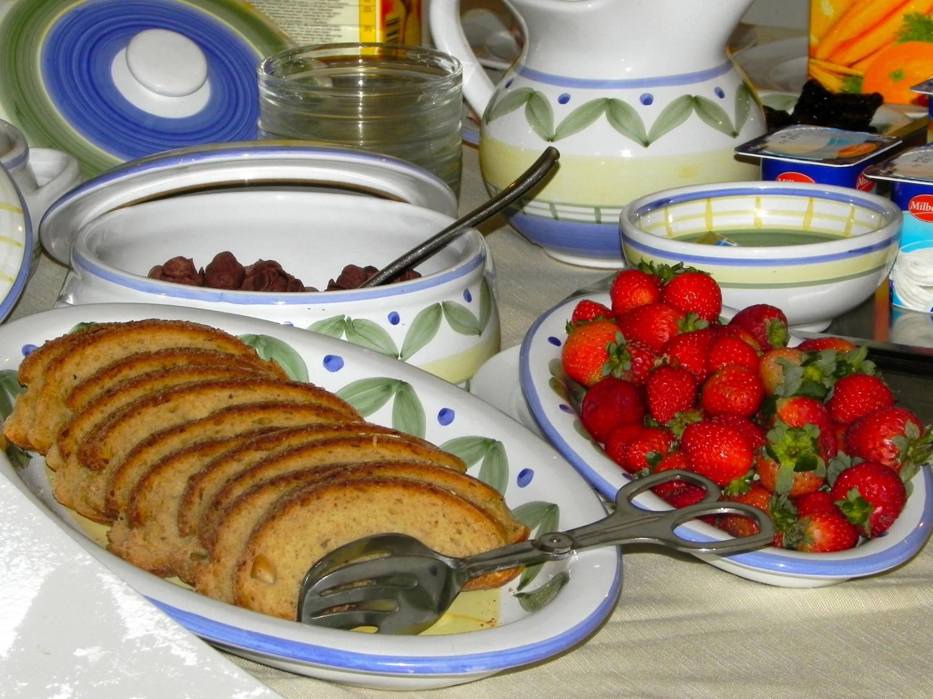 Buffet breakfast in Torreata Hotel & Residence