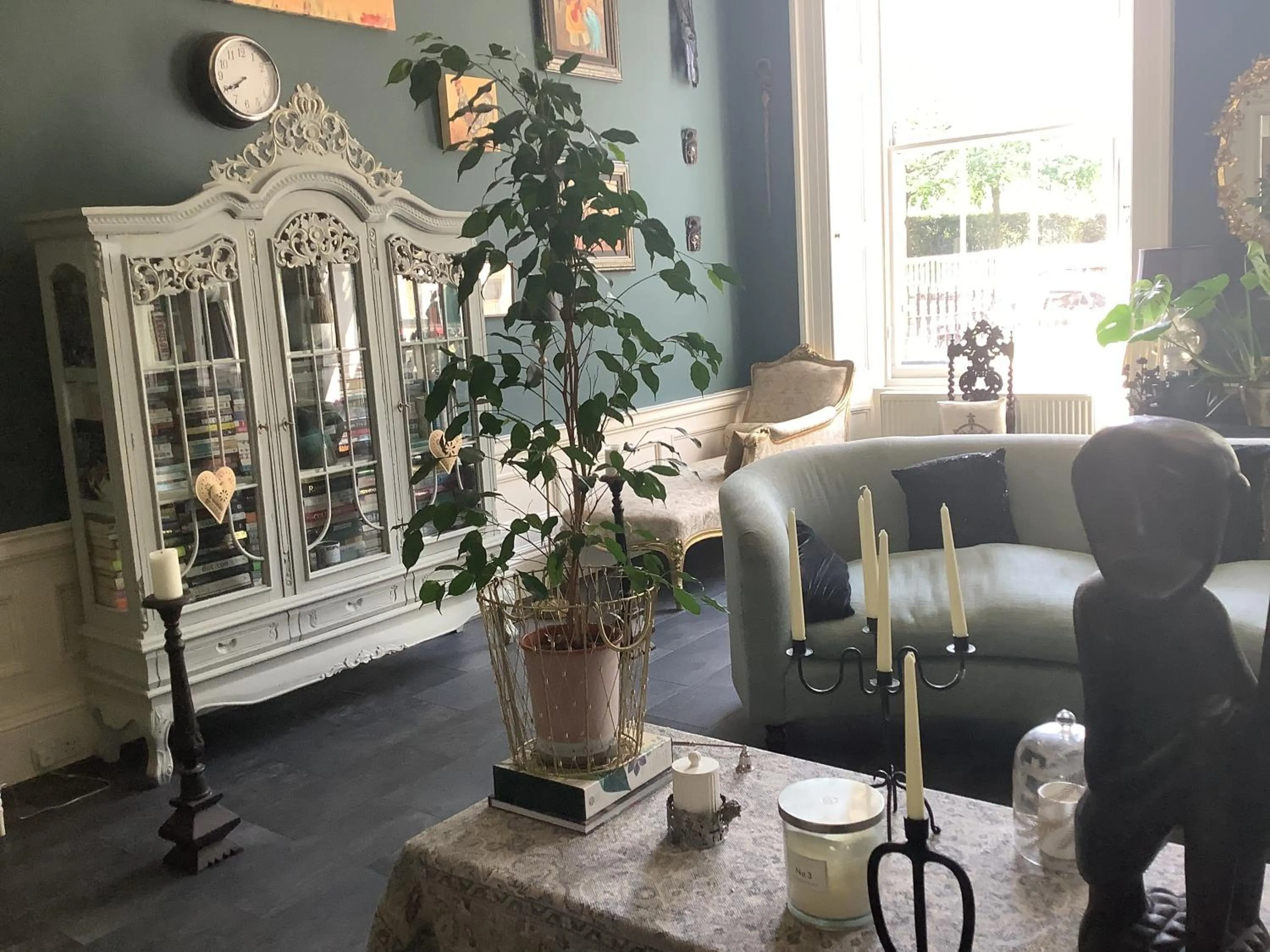 Property building in A Room in the City - West