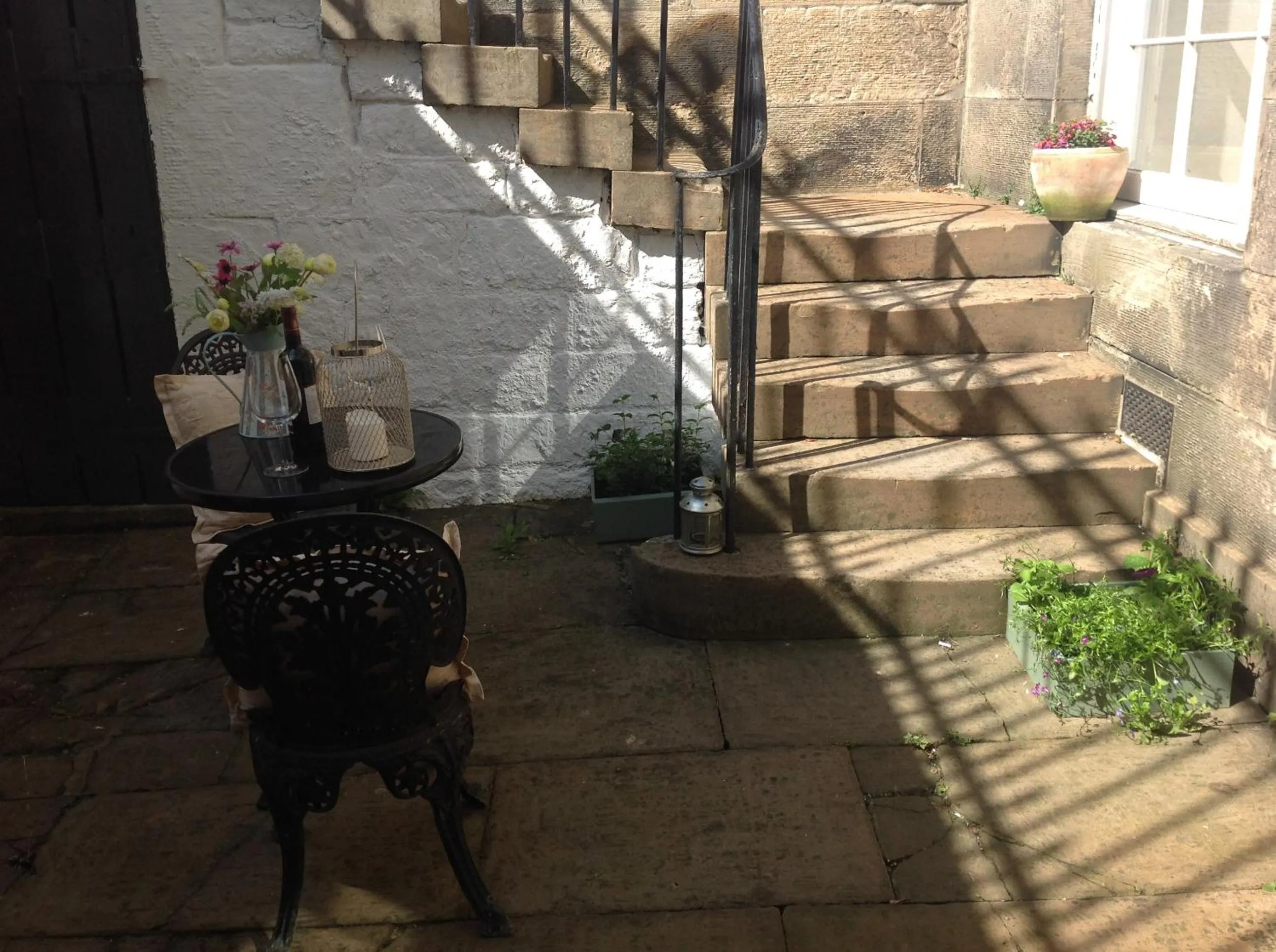 Patio in A Room in the City - West