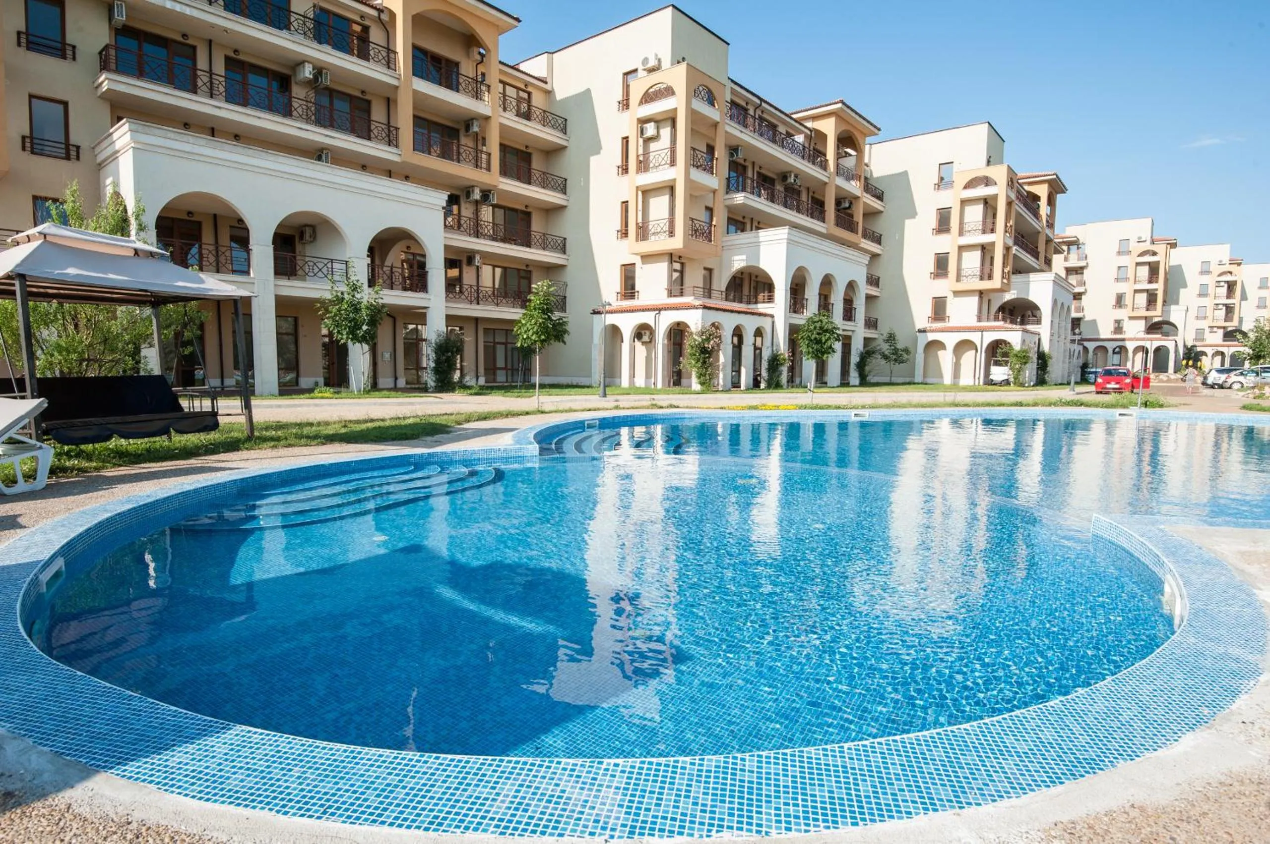 Lighthouse Golf Apart Complex&Villas