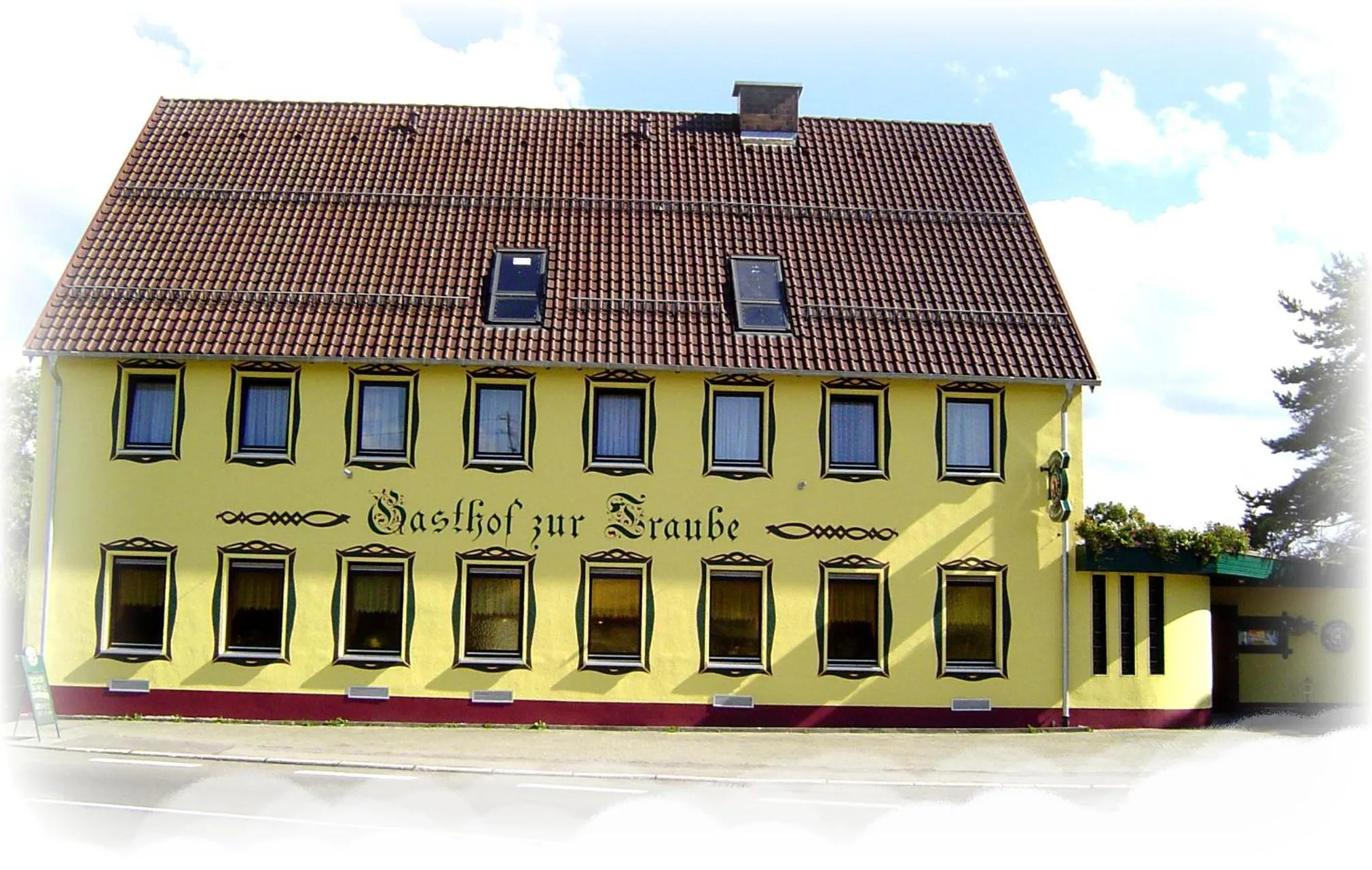 Facade/entrance in Gasthof Hotel Traube