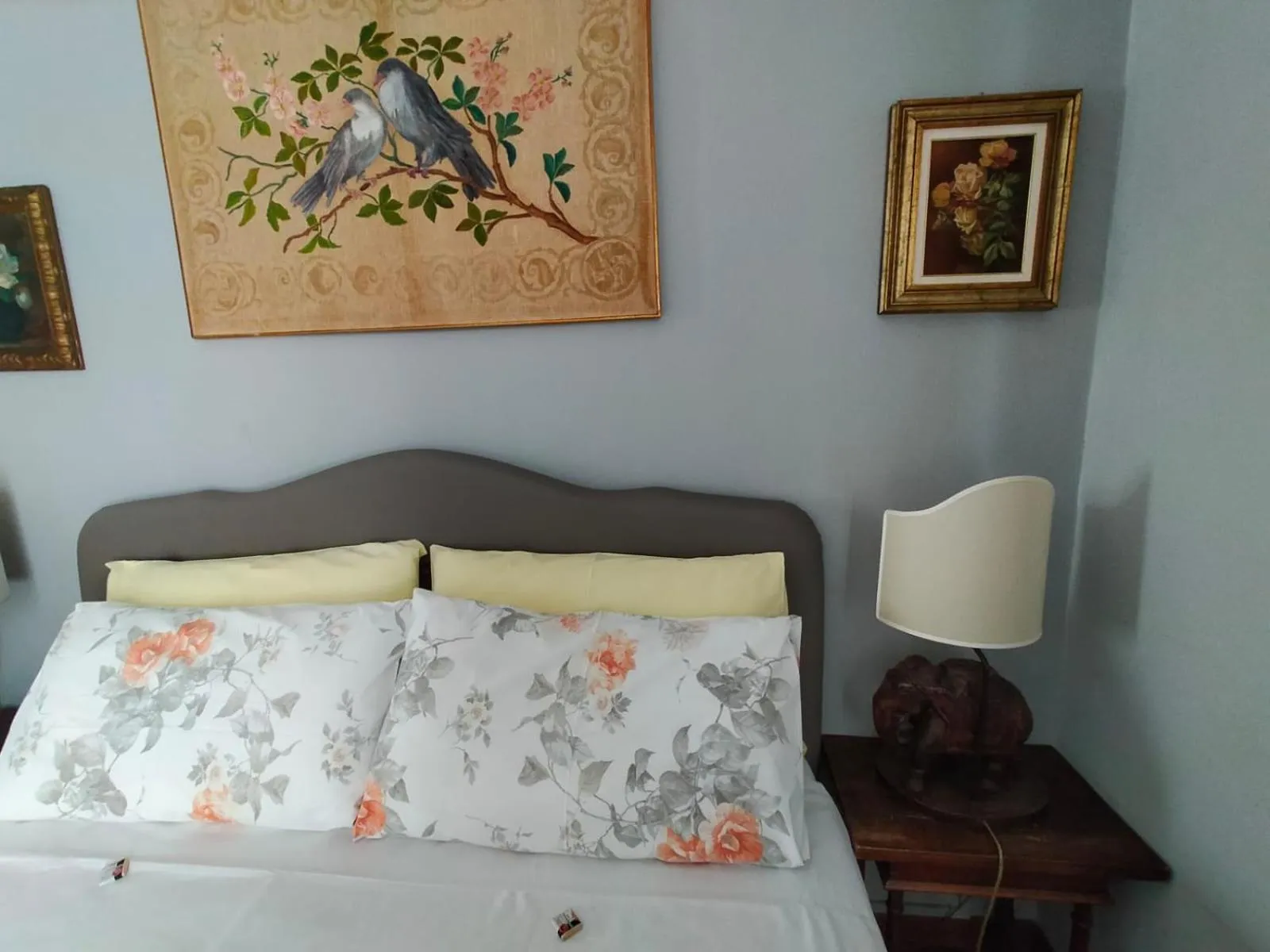 Bed in Crociferi B&B