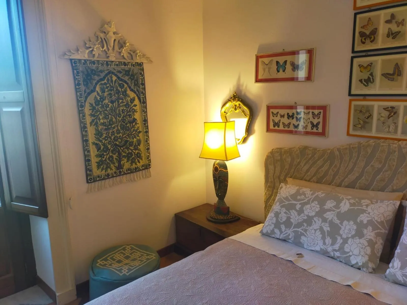 Bed in Crociferi B&B