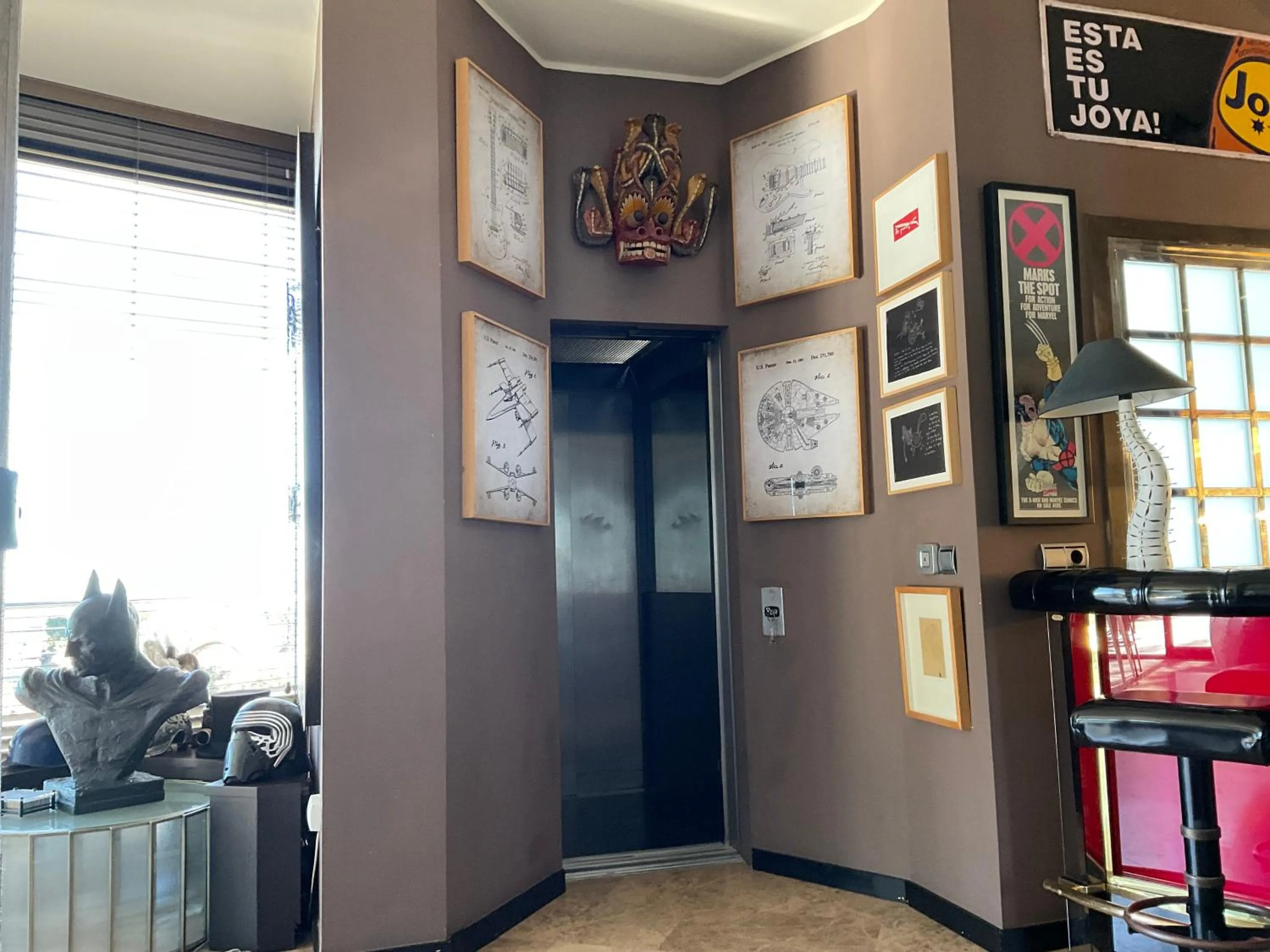 elevator in Marbella Boutique Art suites