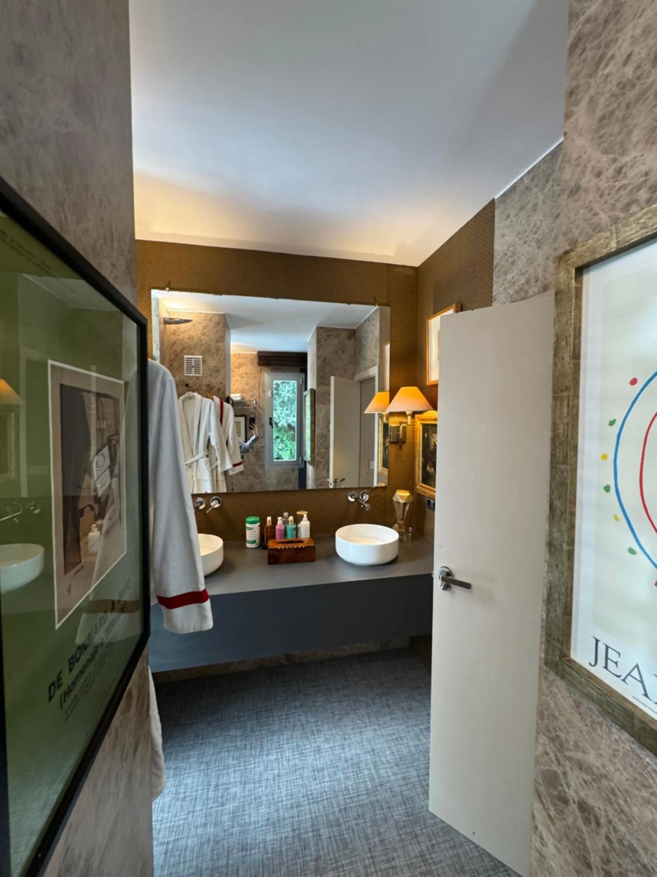 Bathroom, Bed in Marbella Boutique Art suites