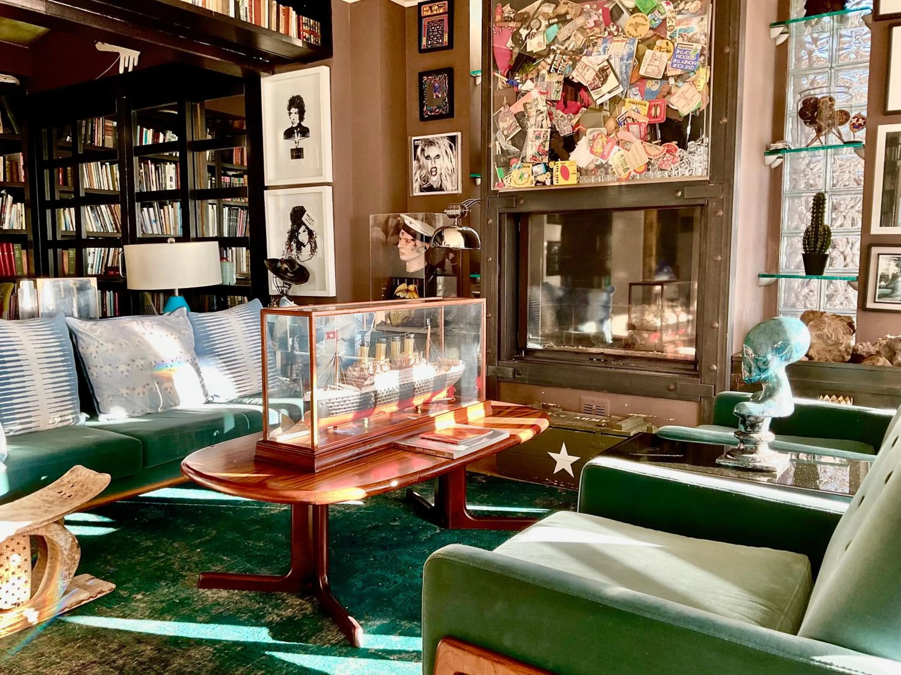 Seating area in Marbella Boutique Art suites