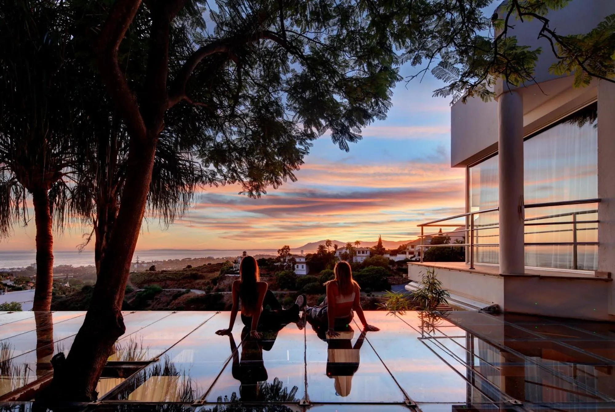 Property building in Marbella Boutique Art suites