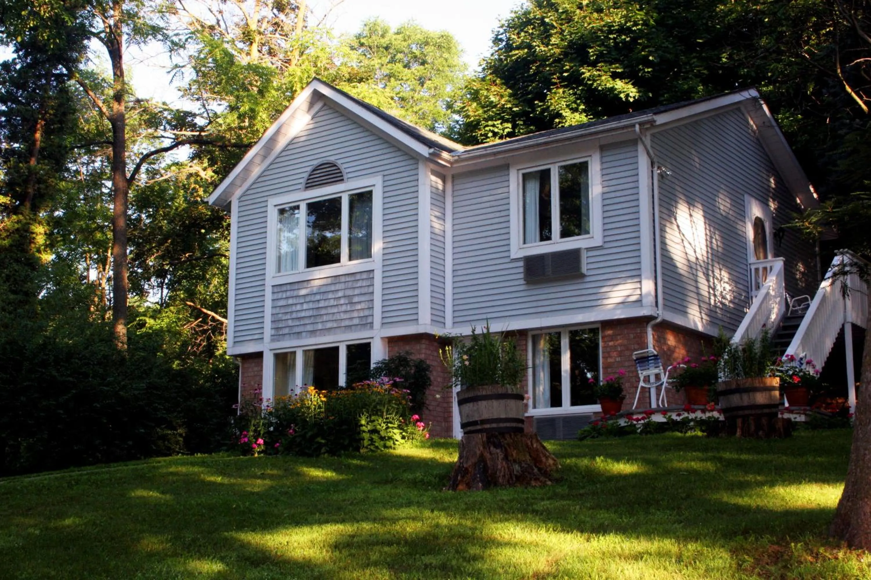 Property building in Westover Inn