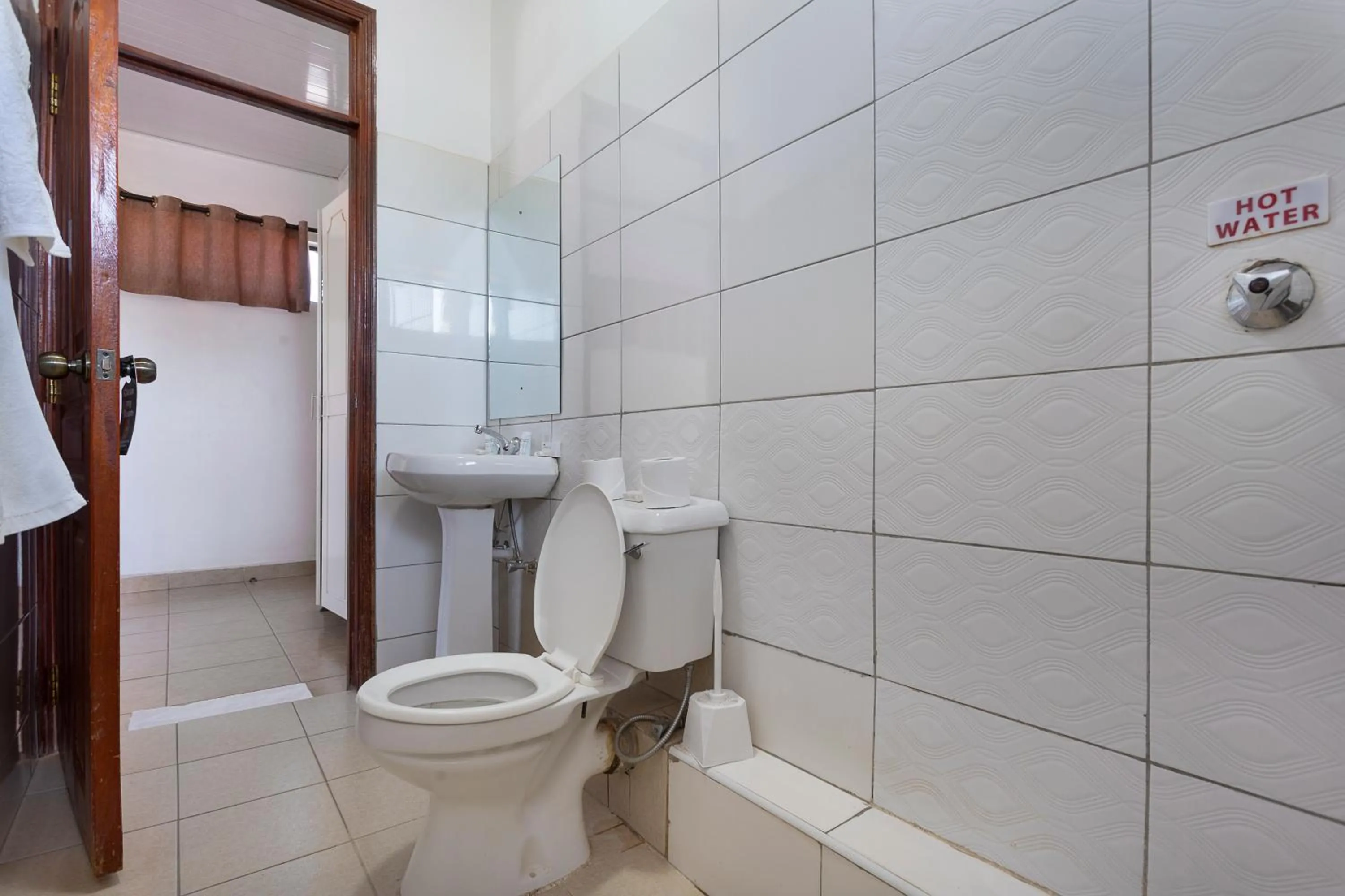 Shower in The Kyaka Hotel