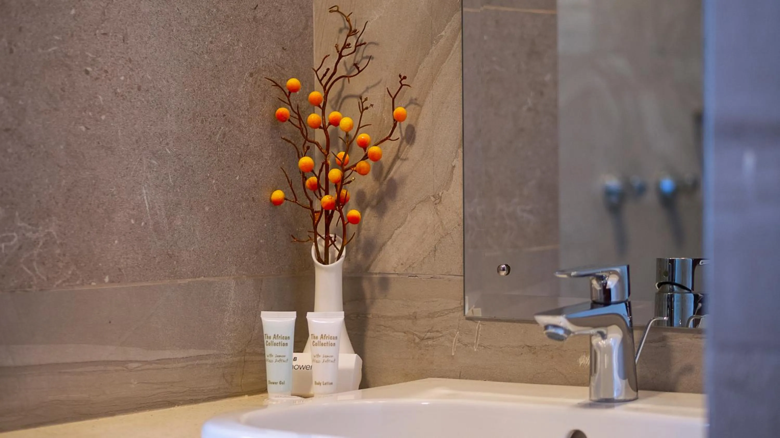Bathroom in The Kyaka Hotel