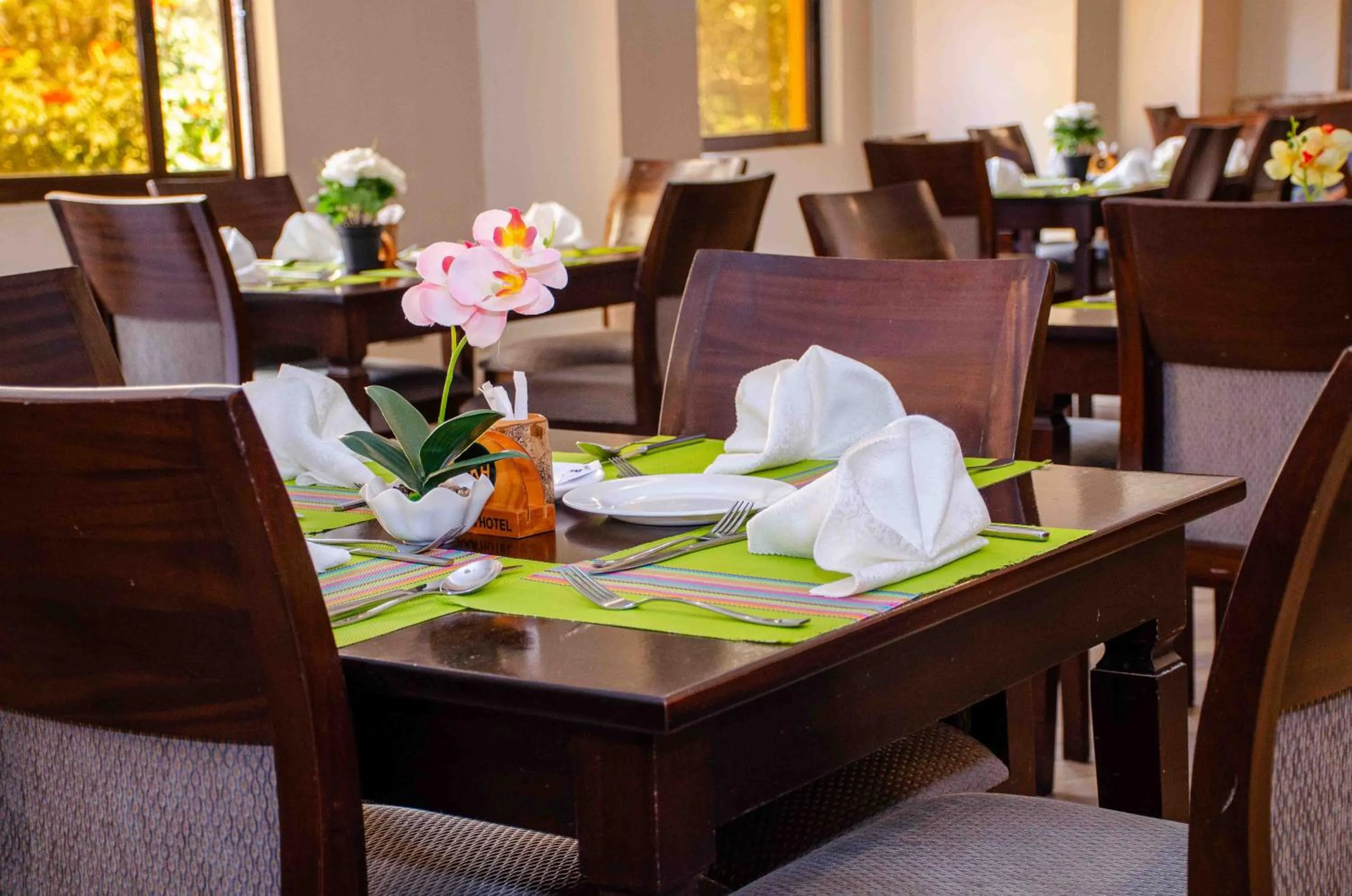 Restaurant/places to eat in The Kyaka Hotel