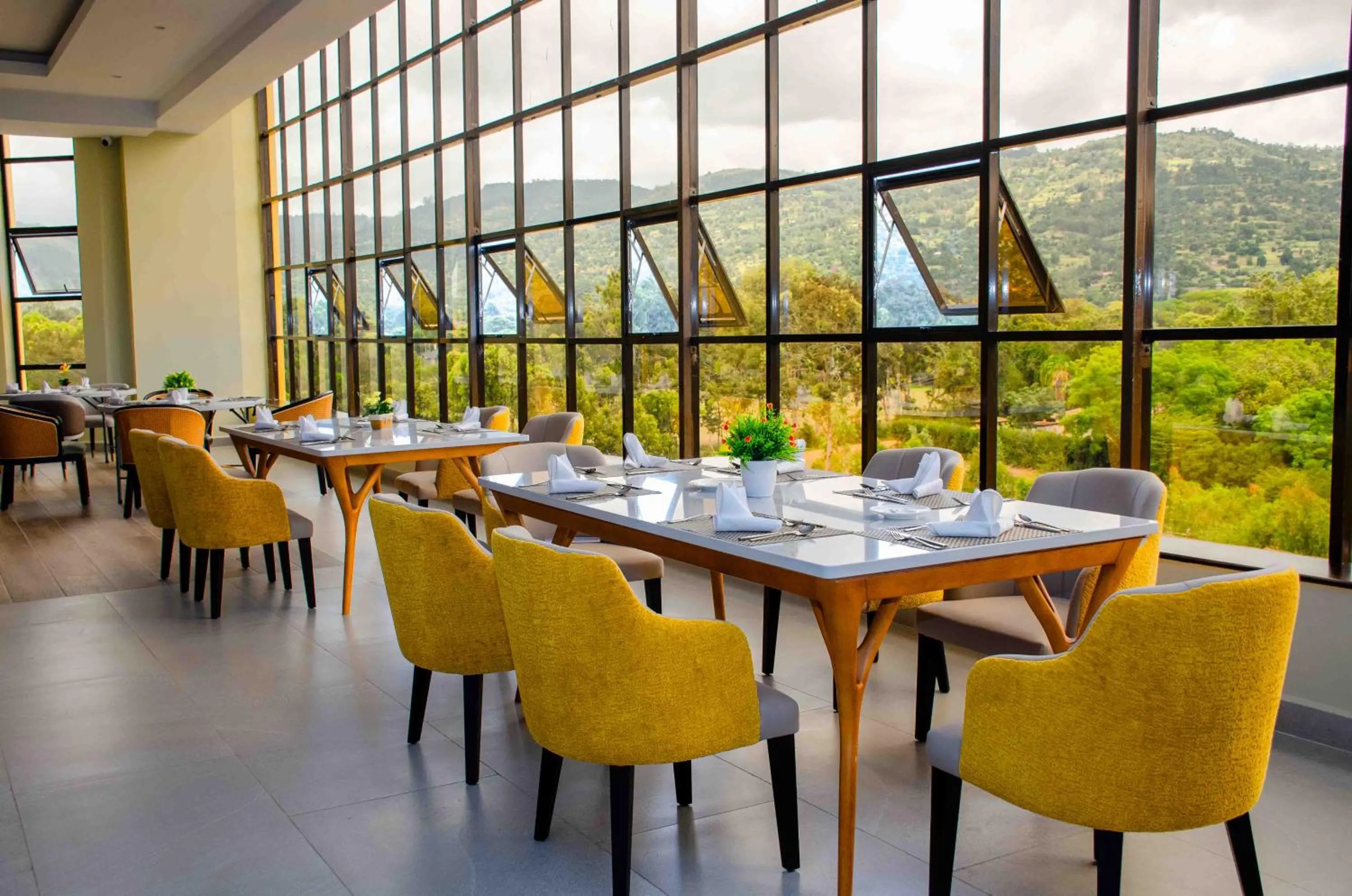 Restaurant/places to eat in The Kyaka Hotel