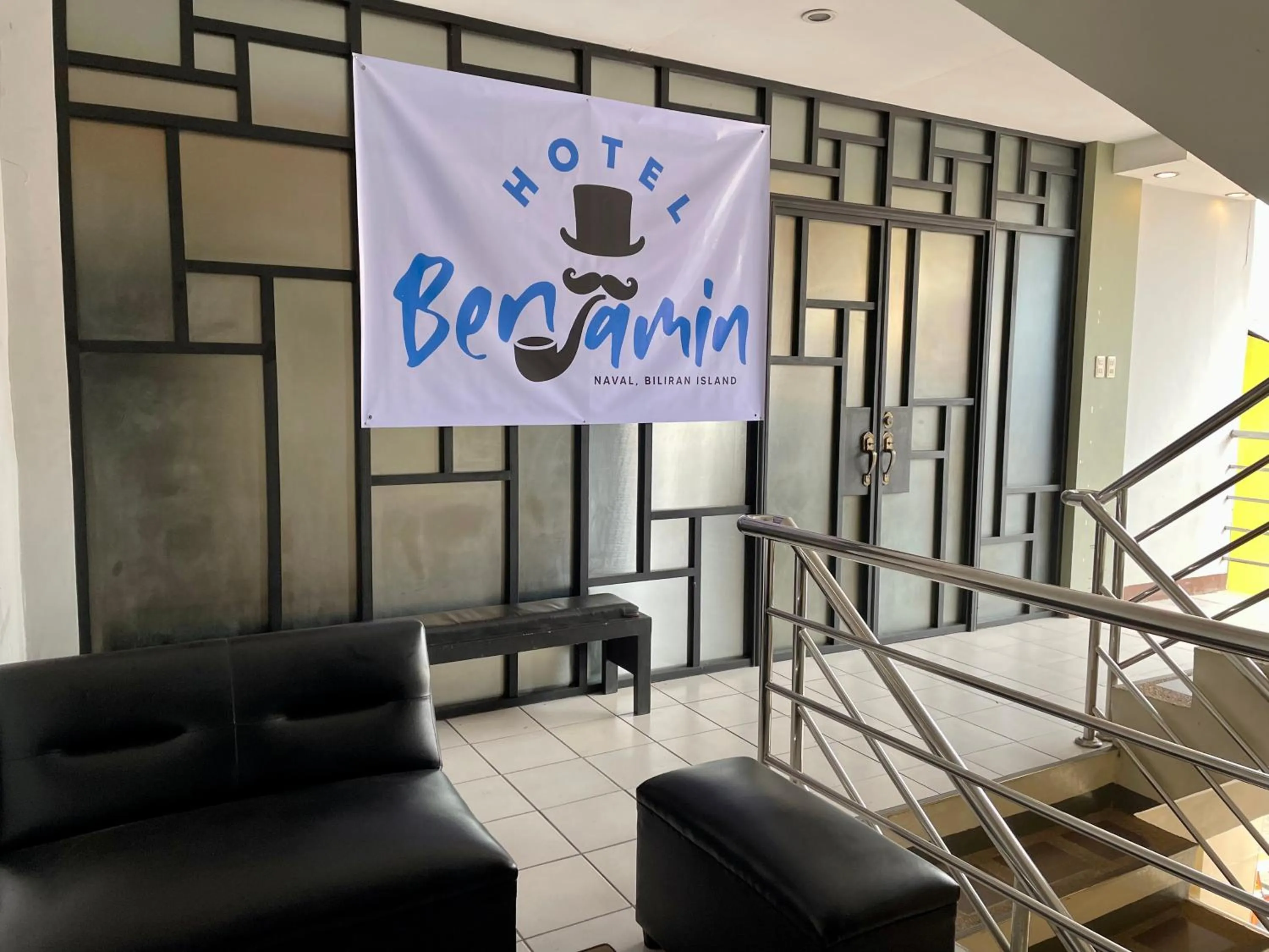 Facade/entrance in Hotel Benjamin Naval