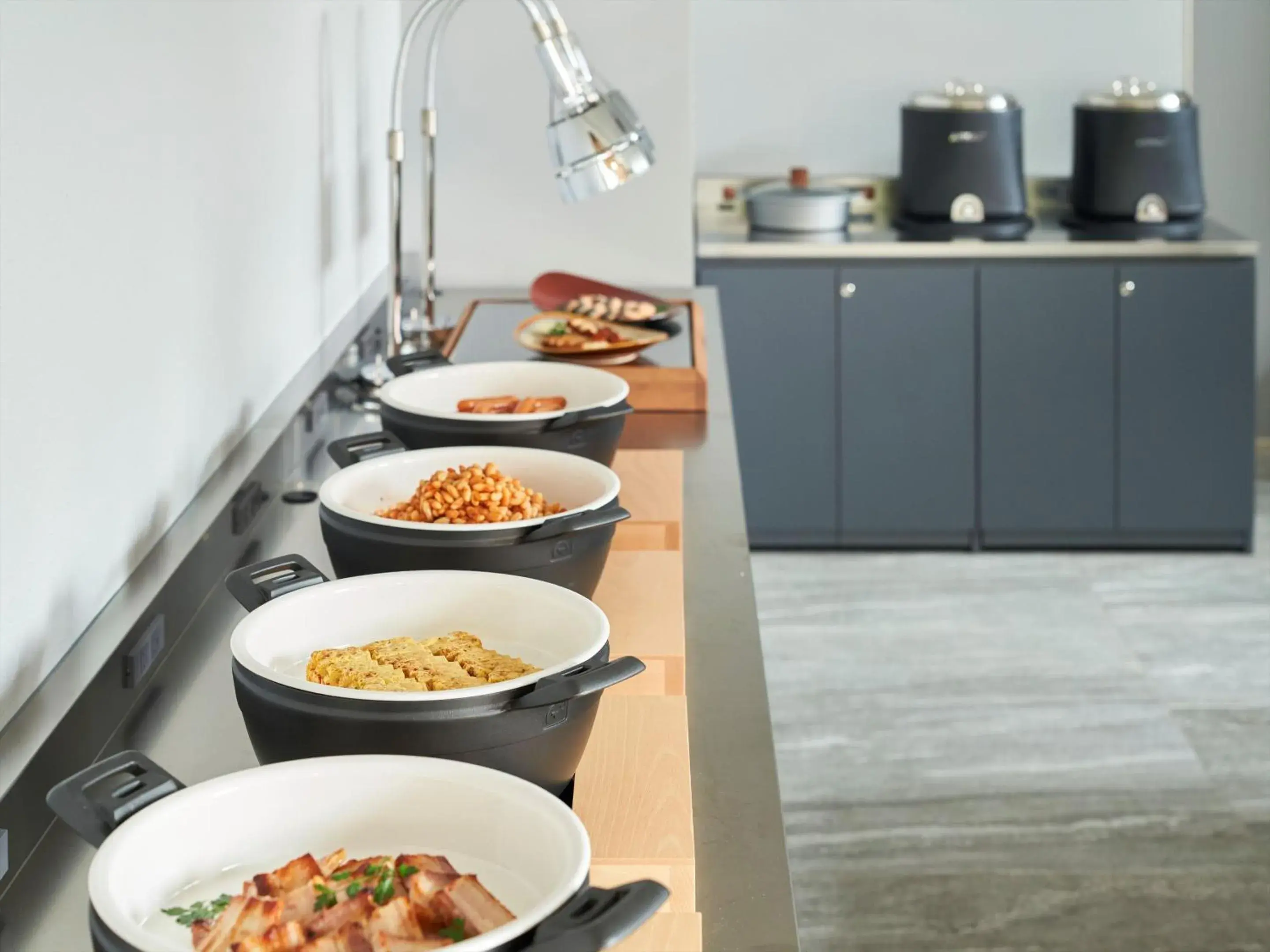 Restaurant/places to eat in CROSS Life Hakata Yanagibashi Restaurant/places to eat in CROSS Life Hakata Yanagibashi