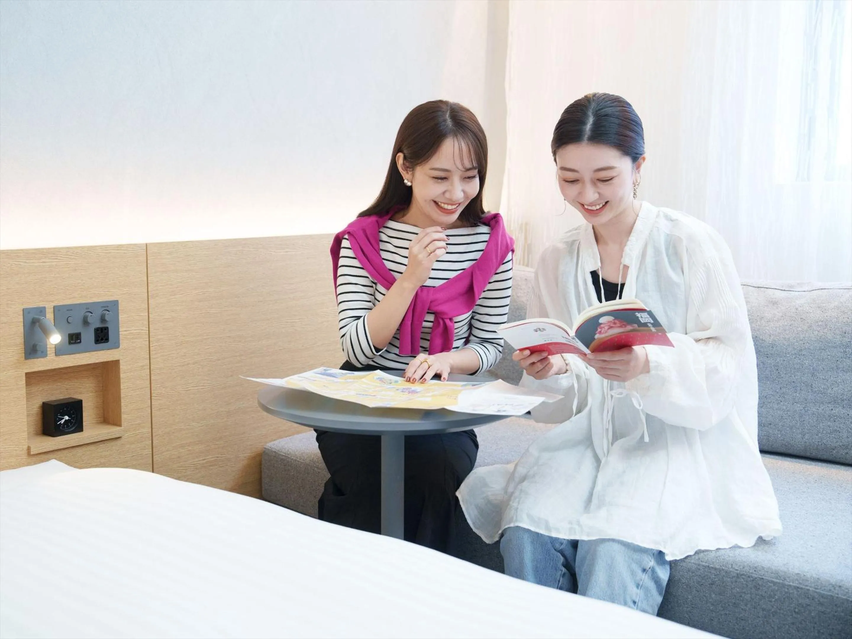 People in CROSS Life Hakata Yanagibashi