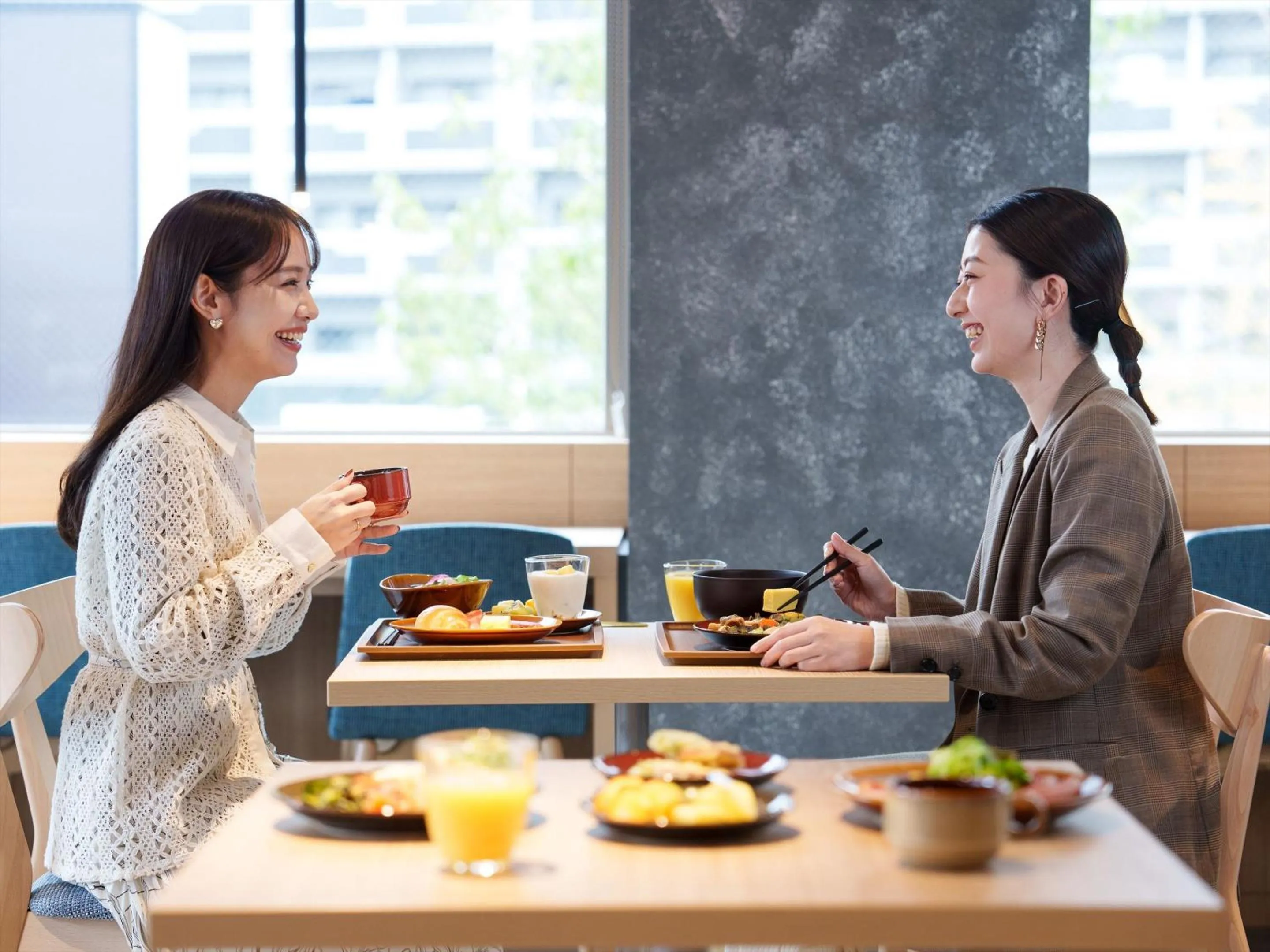 Restaurant/places to eat in CROSS Life Hakata Yanagibashi