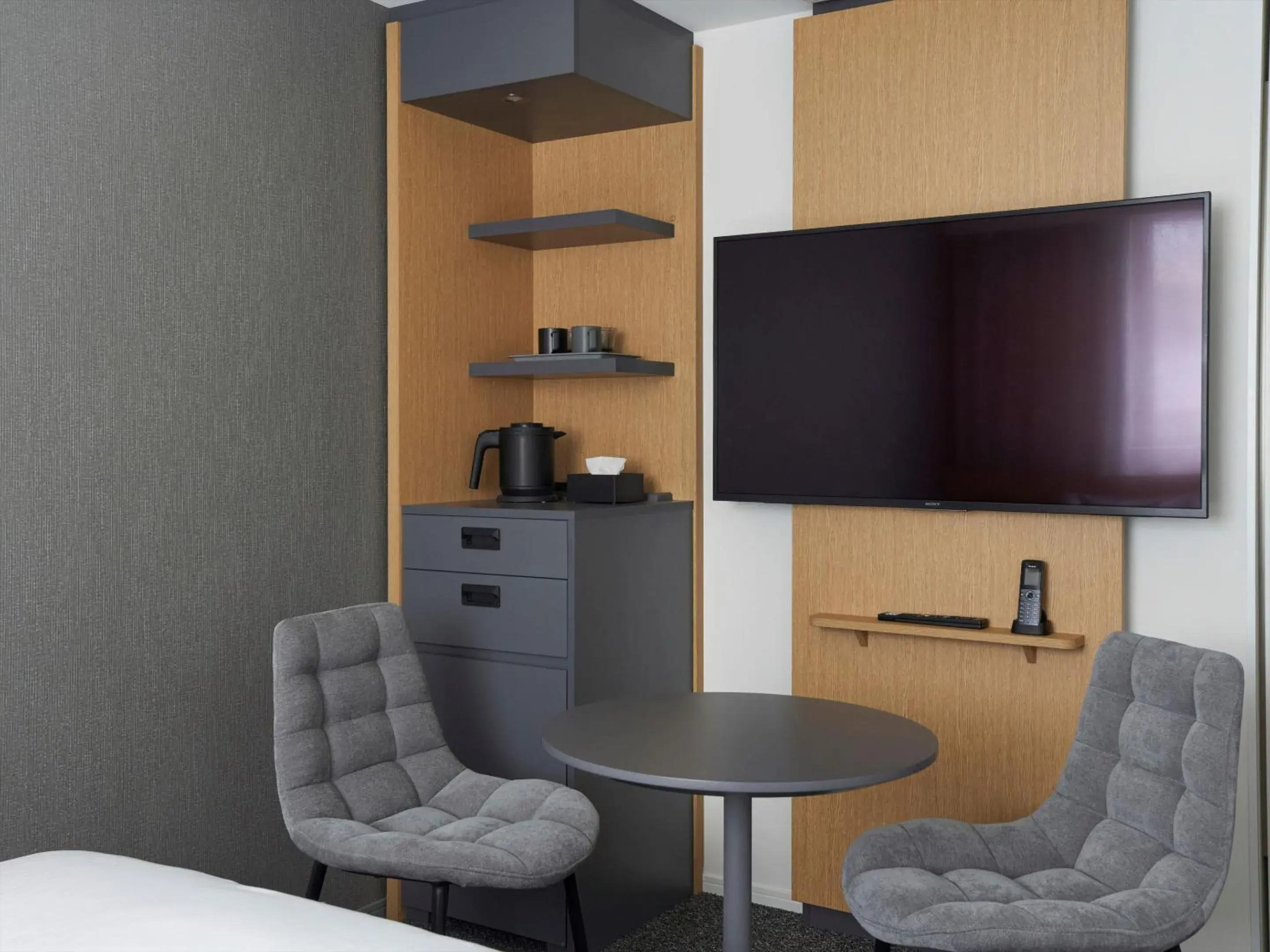 Photo of the whole room in CROSS Life Hakata Yanagibashi Photo of the whole room in CROSS Life Hakata Yanagibashi