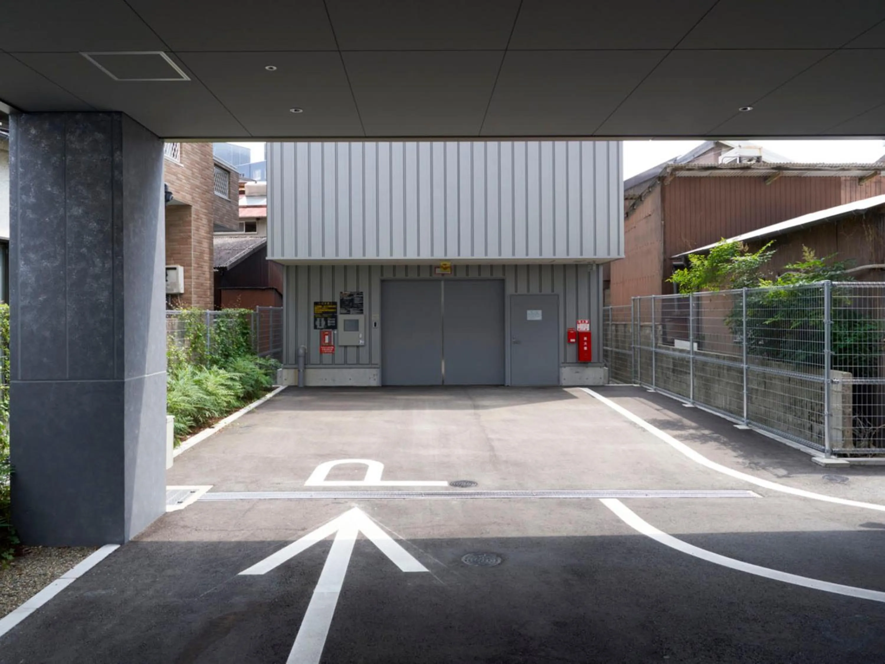 Parking in CROSS Life Hakata Yanagibashi