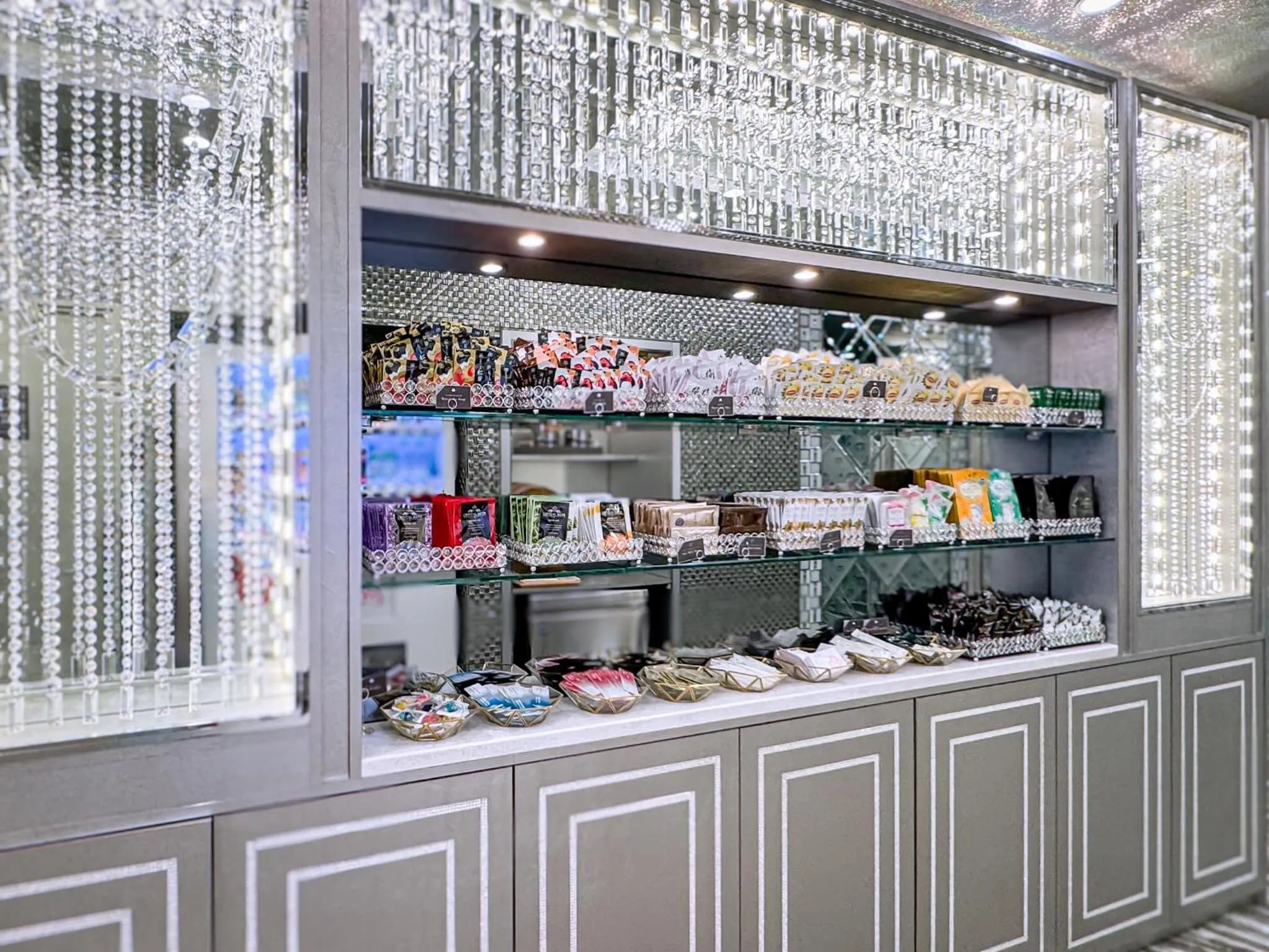 Food and drinks in Hotel DIAMOND