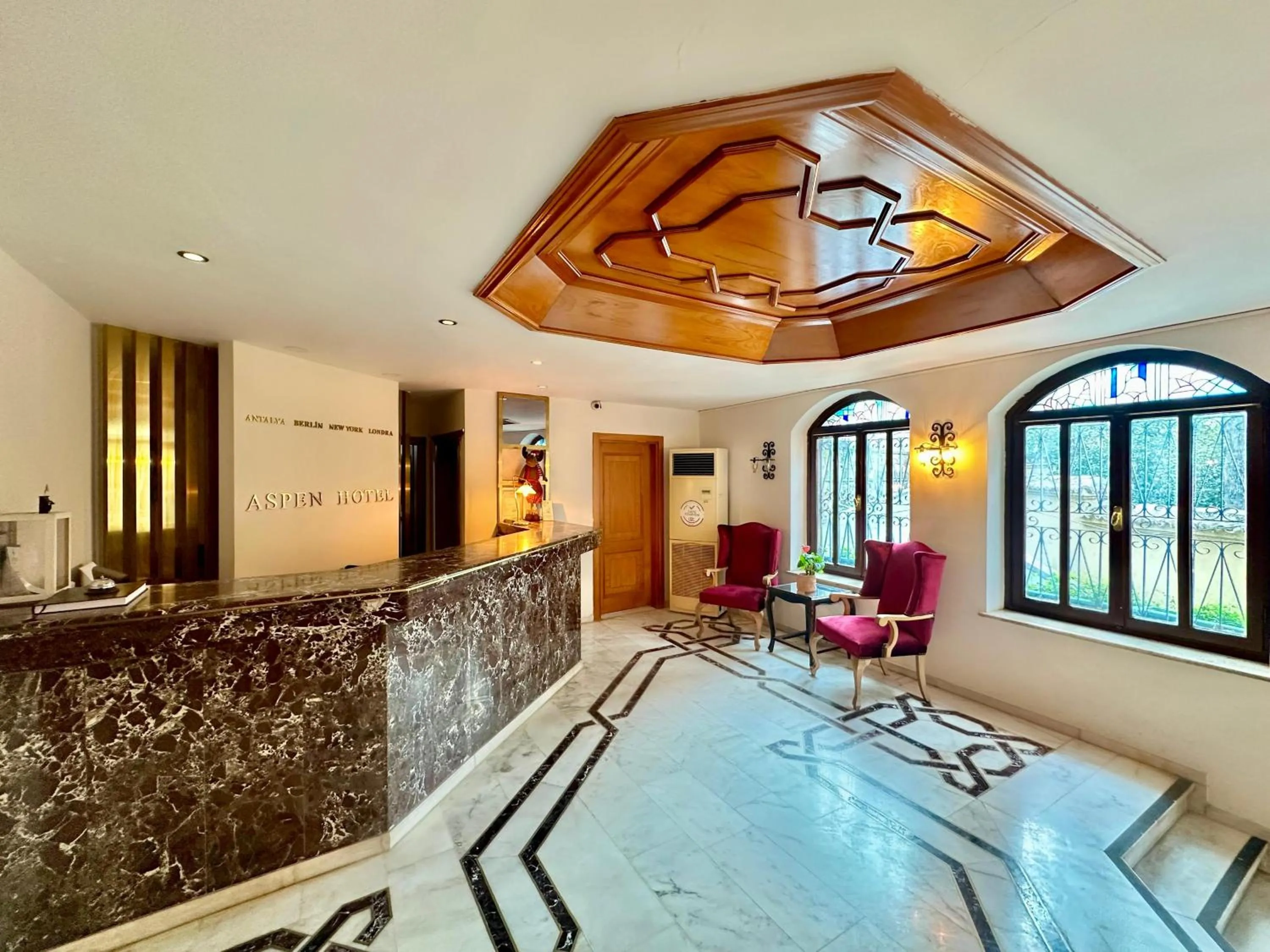 Lobby or reception in Aspen Hotel Kaleiçi