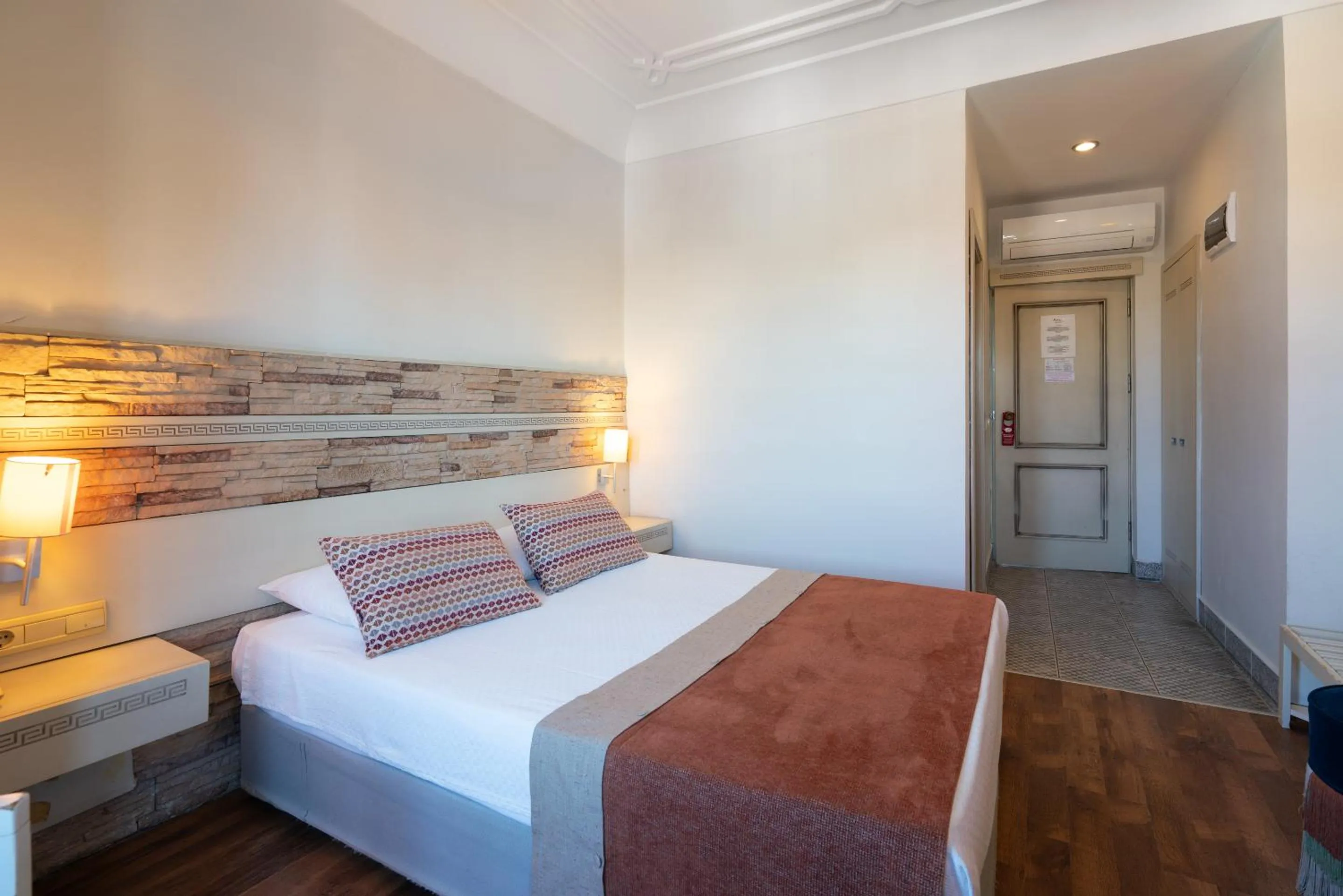 Bedroom, Bed in Aspen Hotel Kaleiçi