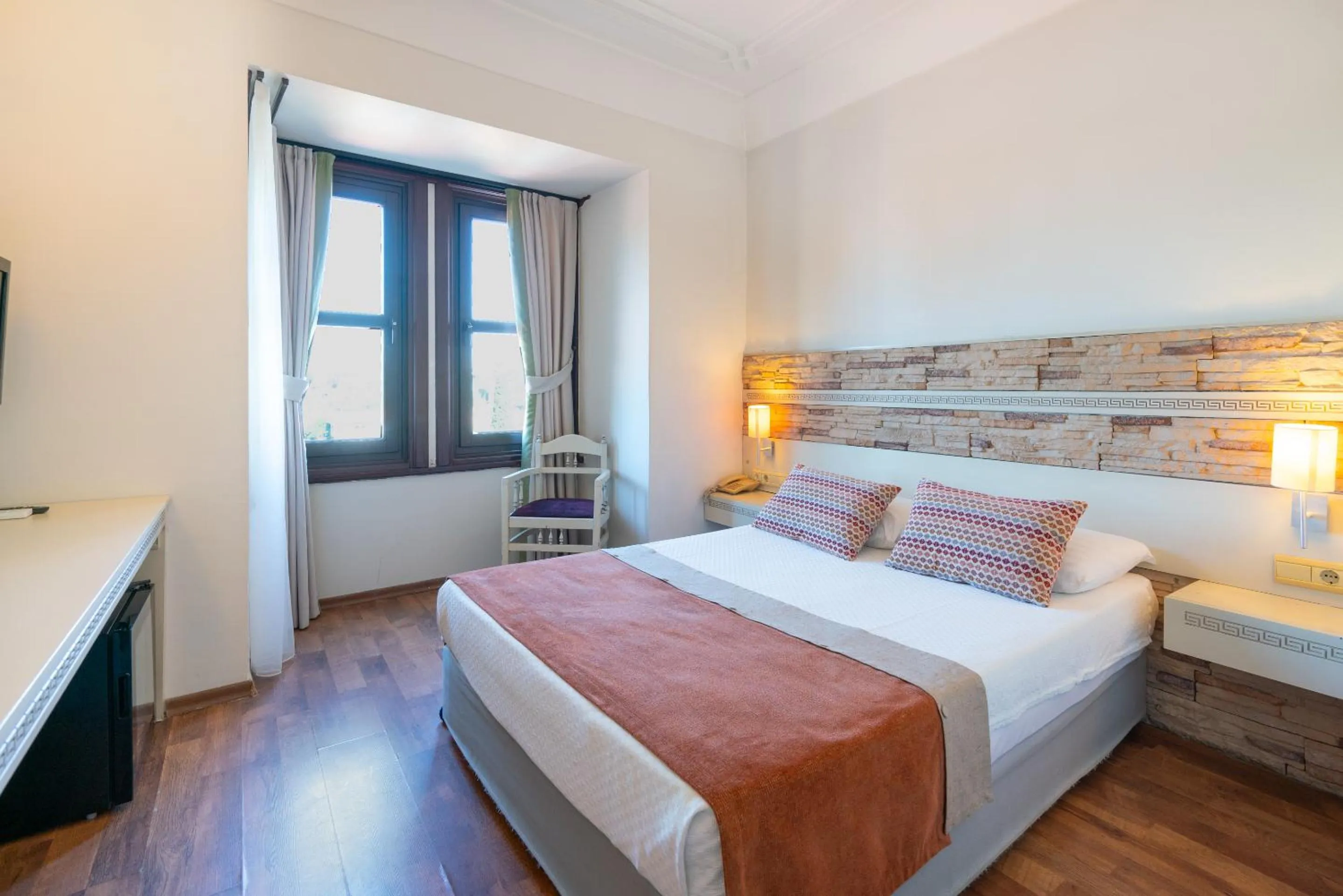 Bedroom, Bed in Aspen Hotel Kaleiçi