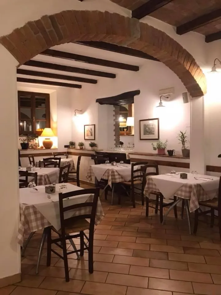 Property logo or sign in Il Portico