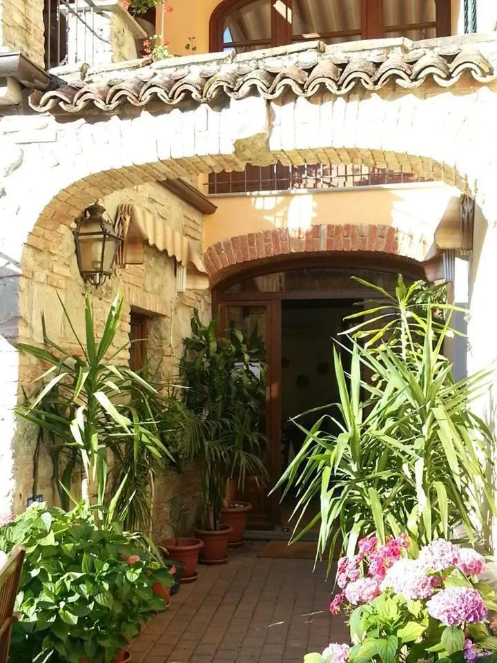Garden in Il Portico