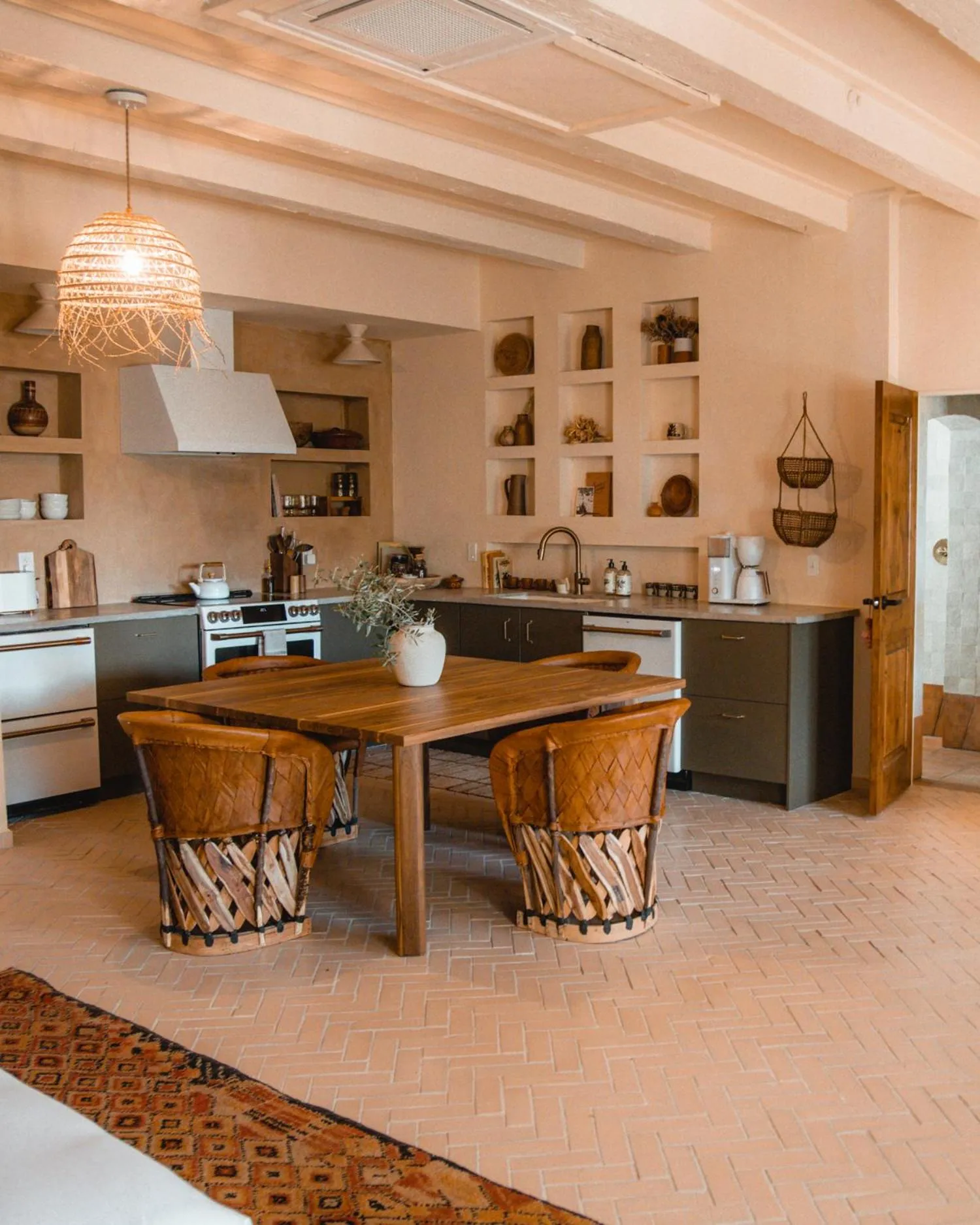 Coffee/tea facilities in The JTH Tucson