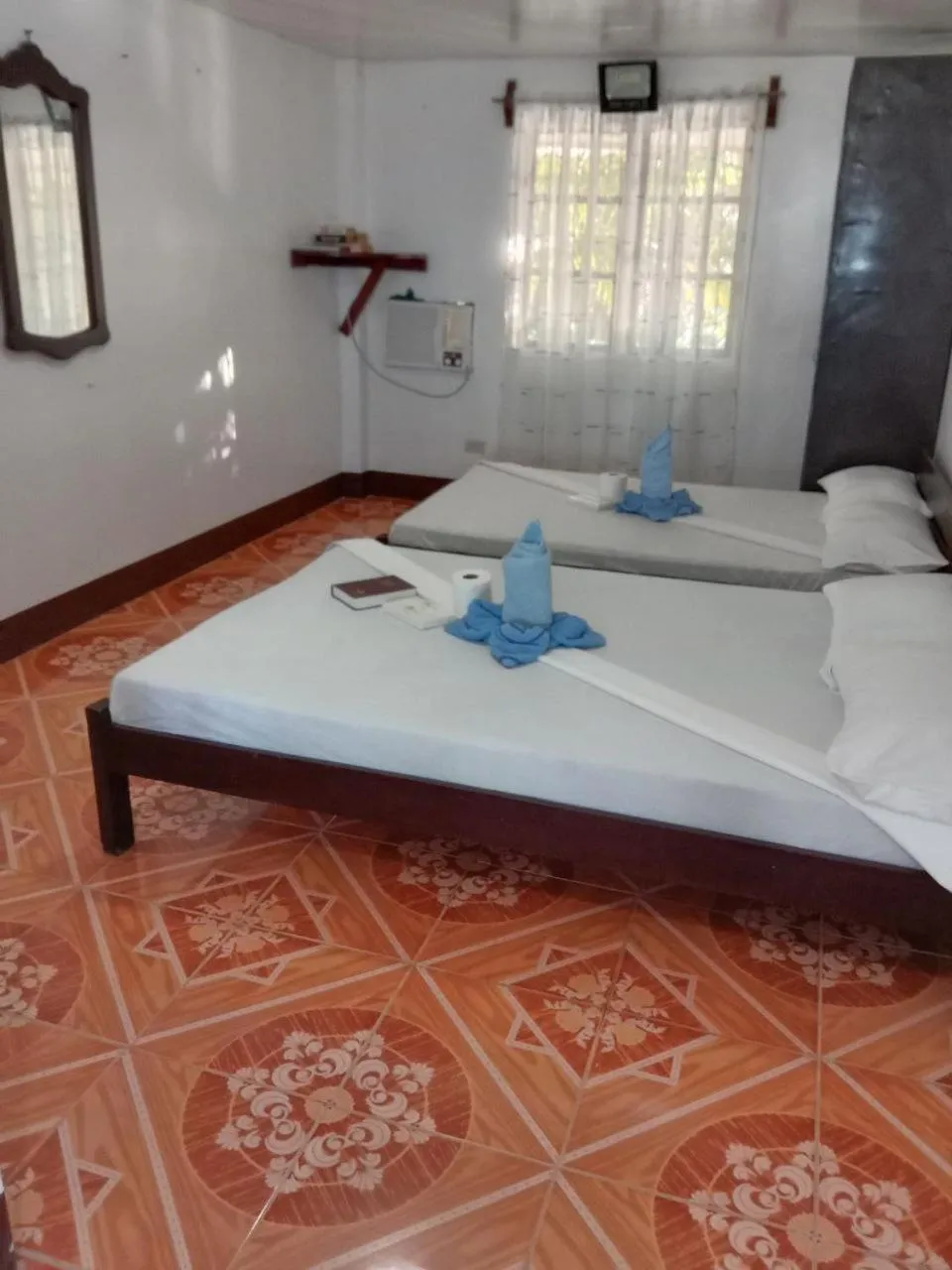 Bed in RedDoorz @ Isla Virginia Beach Resort Aurora Baler