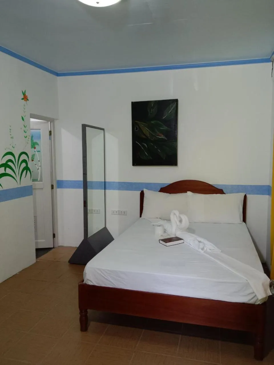 Bed in RedDoorz @ Isla Virginia Beach Resort Aurora Baler