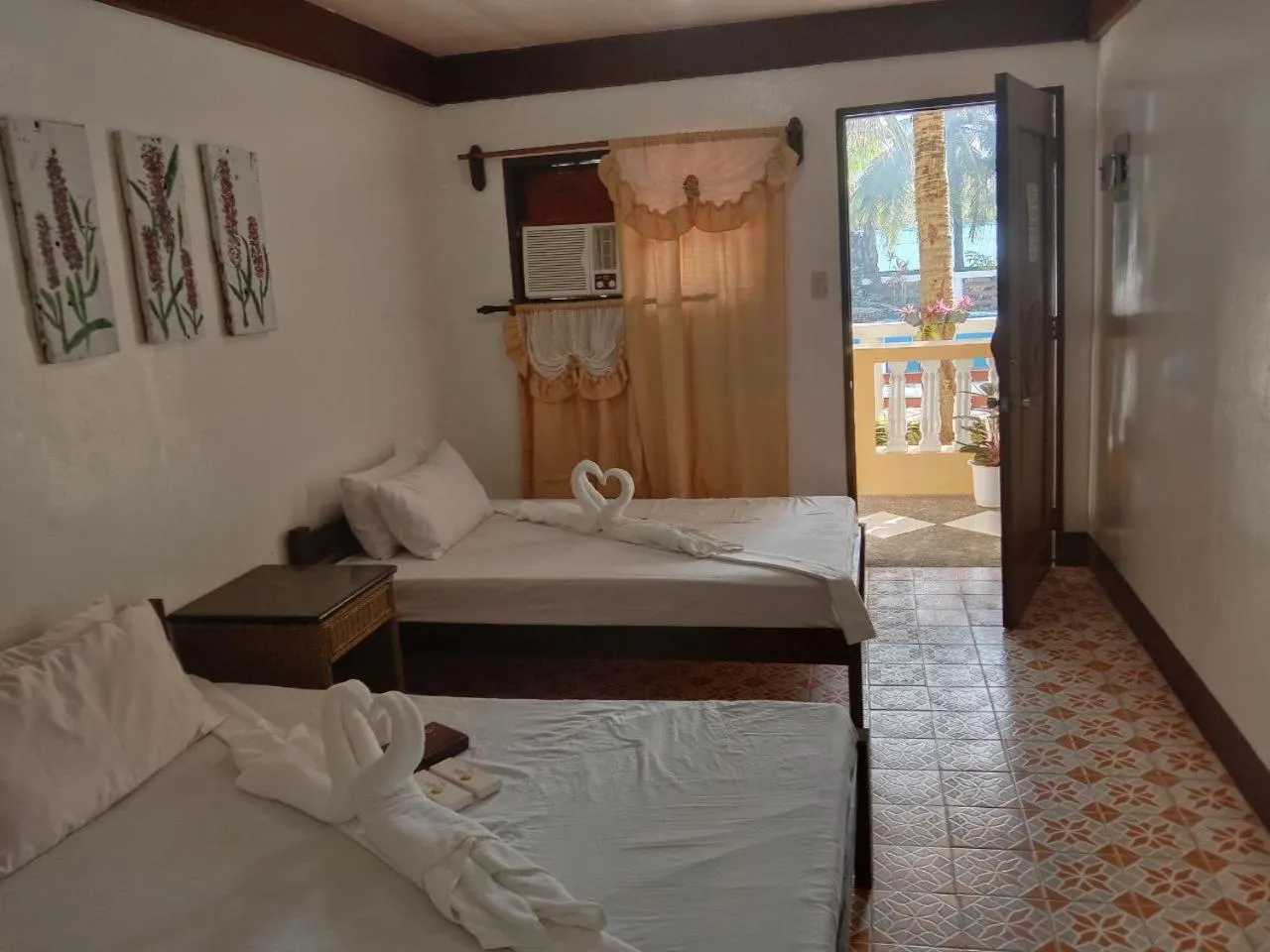 Photo of the whole room in RedDoorz @ Isla Virginia Beach Resort Aurora Baler